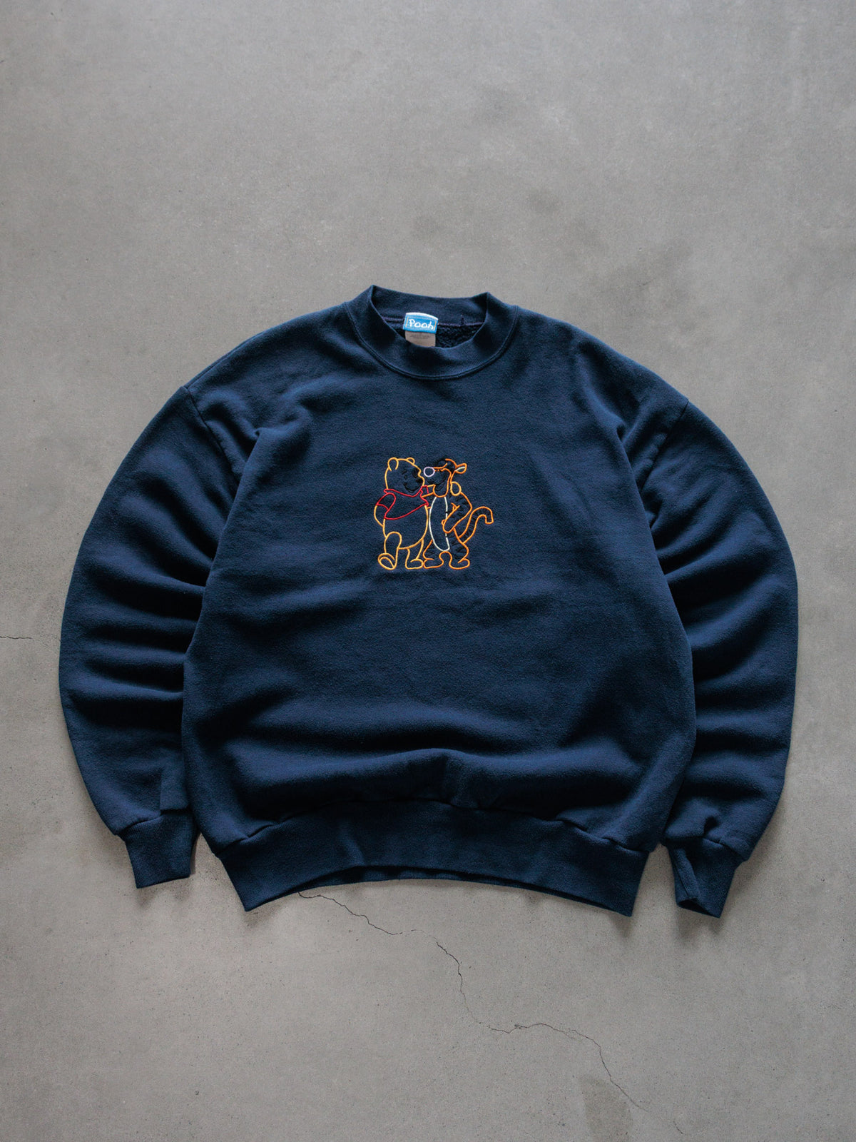 Vintage 90s Navy Disney Pooh & Tigger Sweatshirt (L)