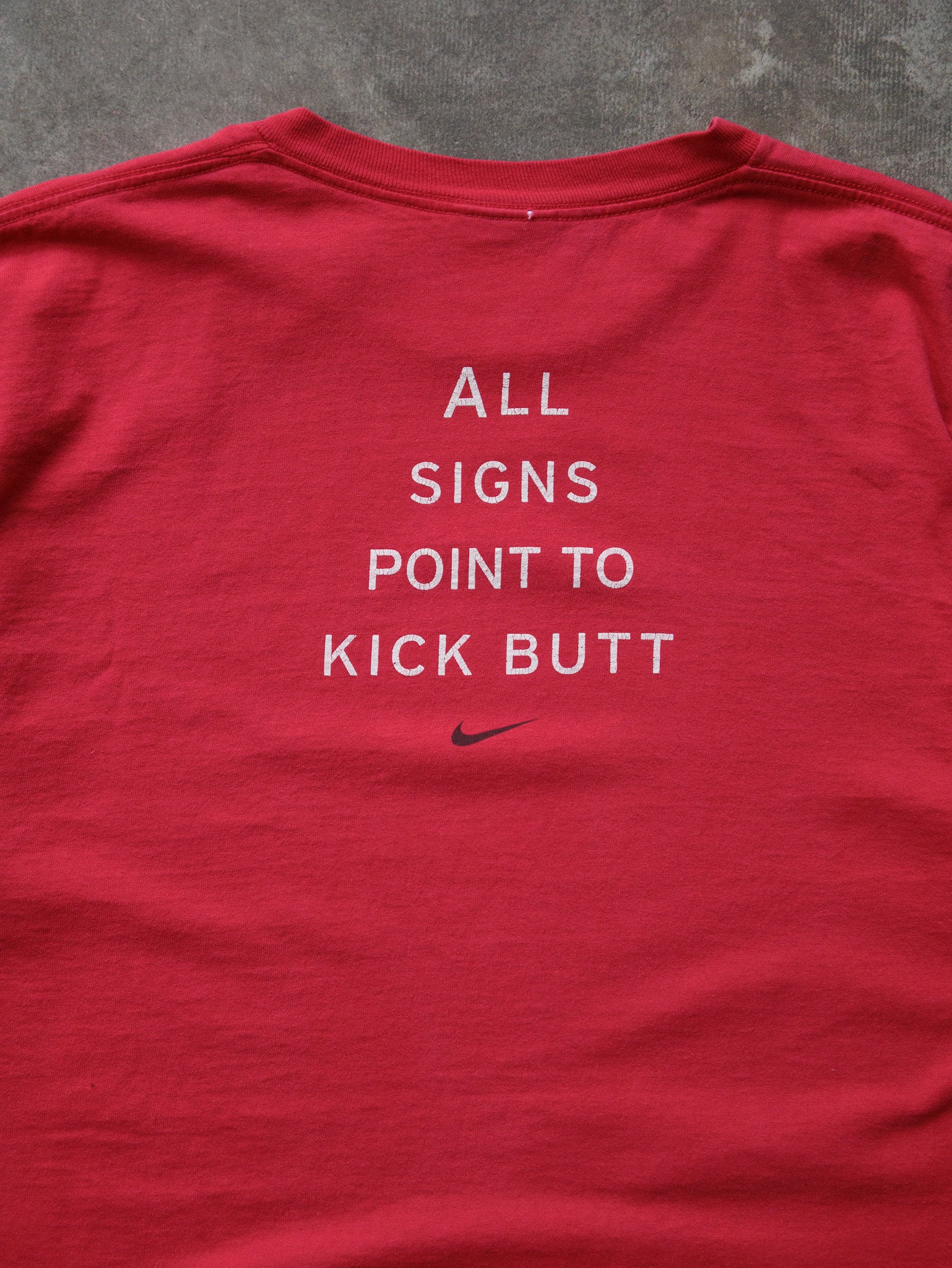 Vintage 00s Red Nike All Signs Point To Kick Butt Slogan Tee (L)
