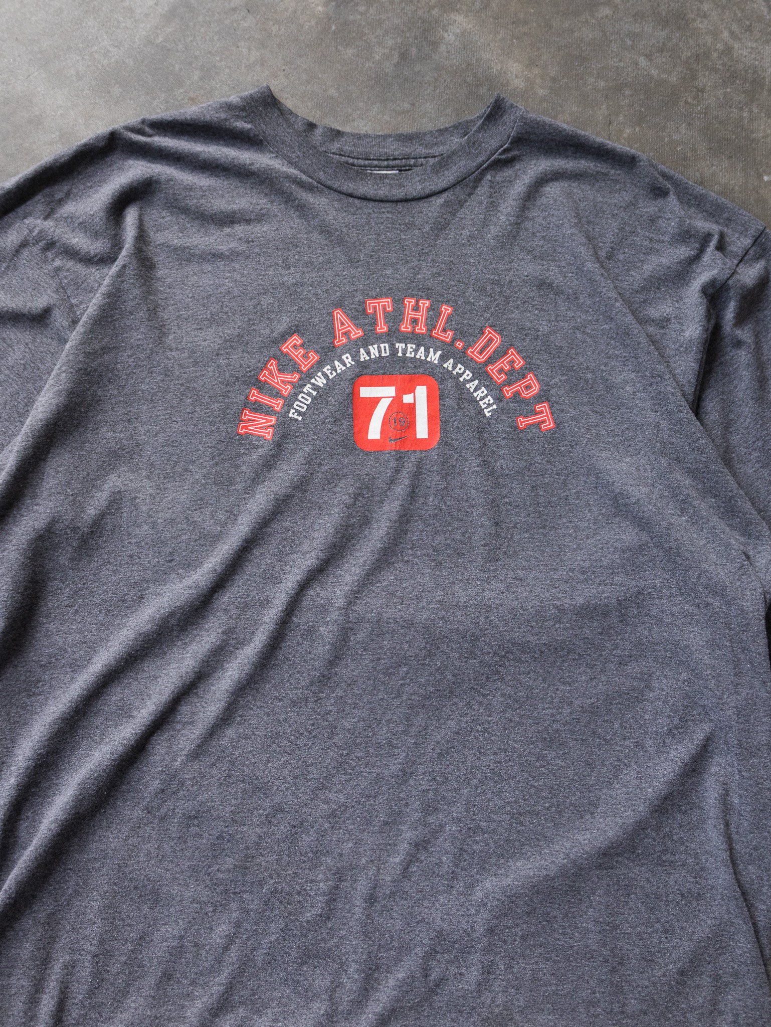 Vintage Grey Nike Long Sleeve (XL)