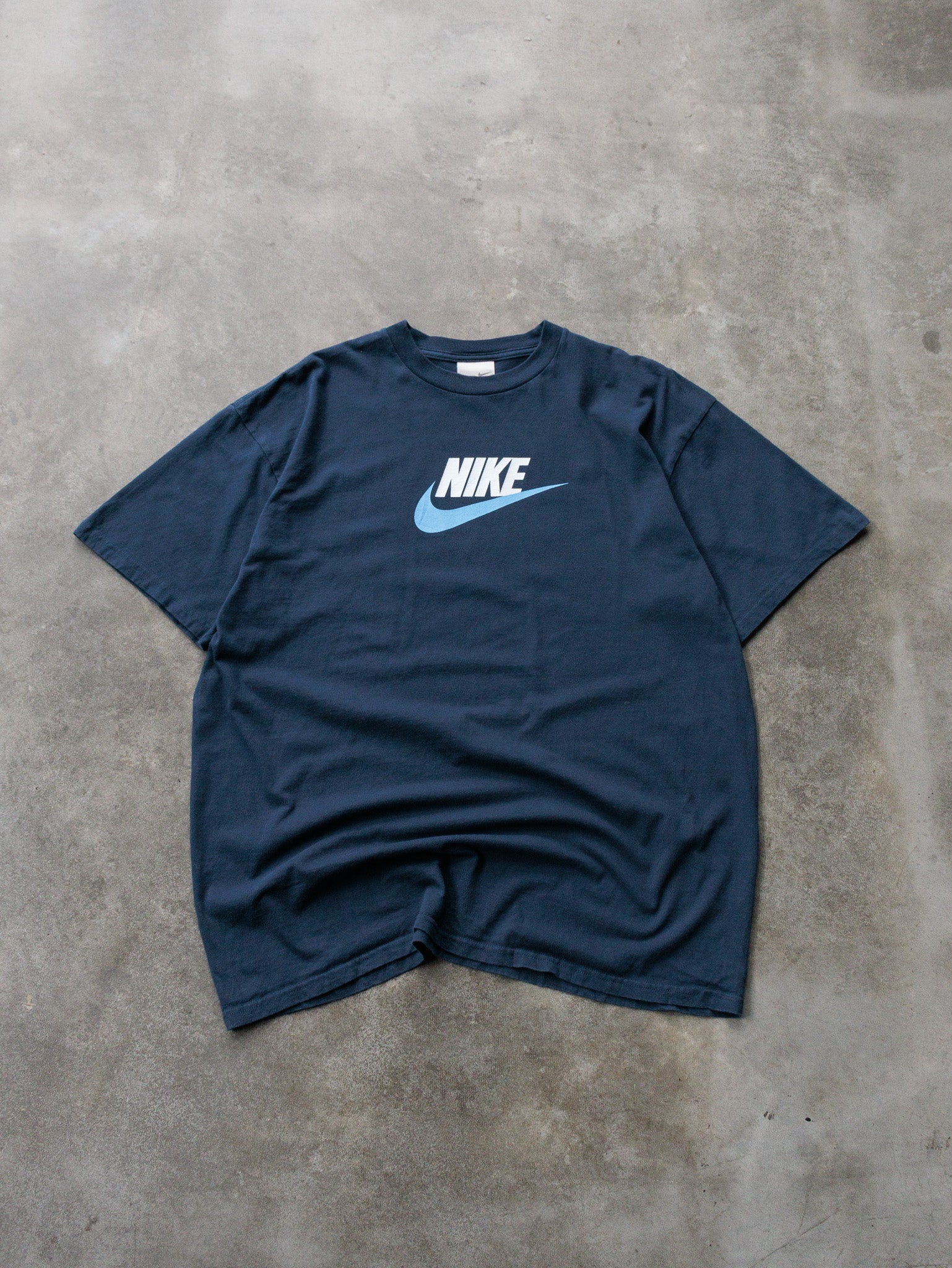 Vintage 00s Navy Nike Tee (XL)