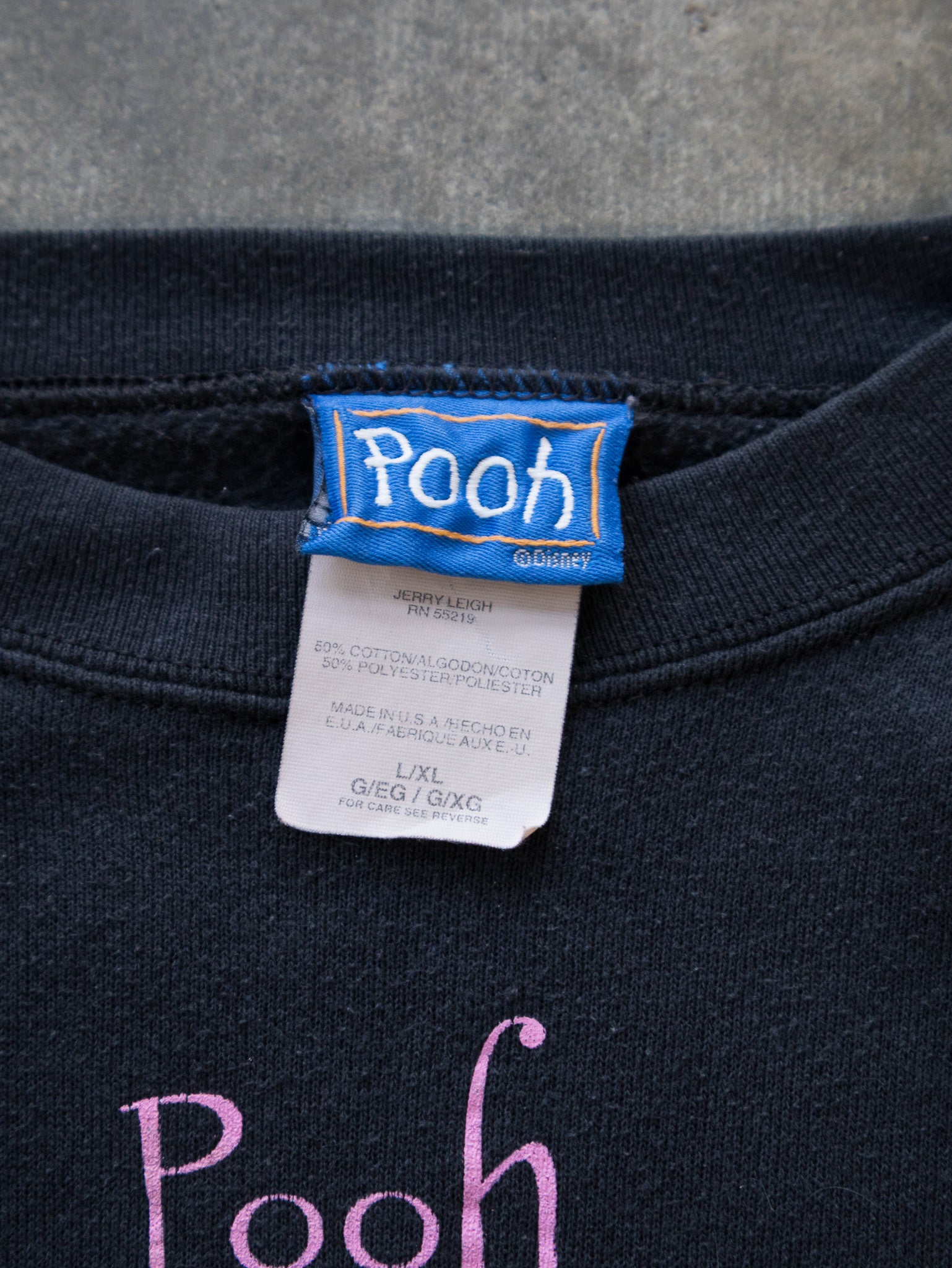 Vintage 90s Disney Pooh Sweatshirt (L)