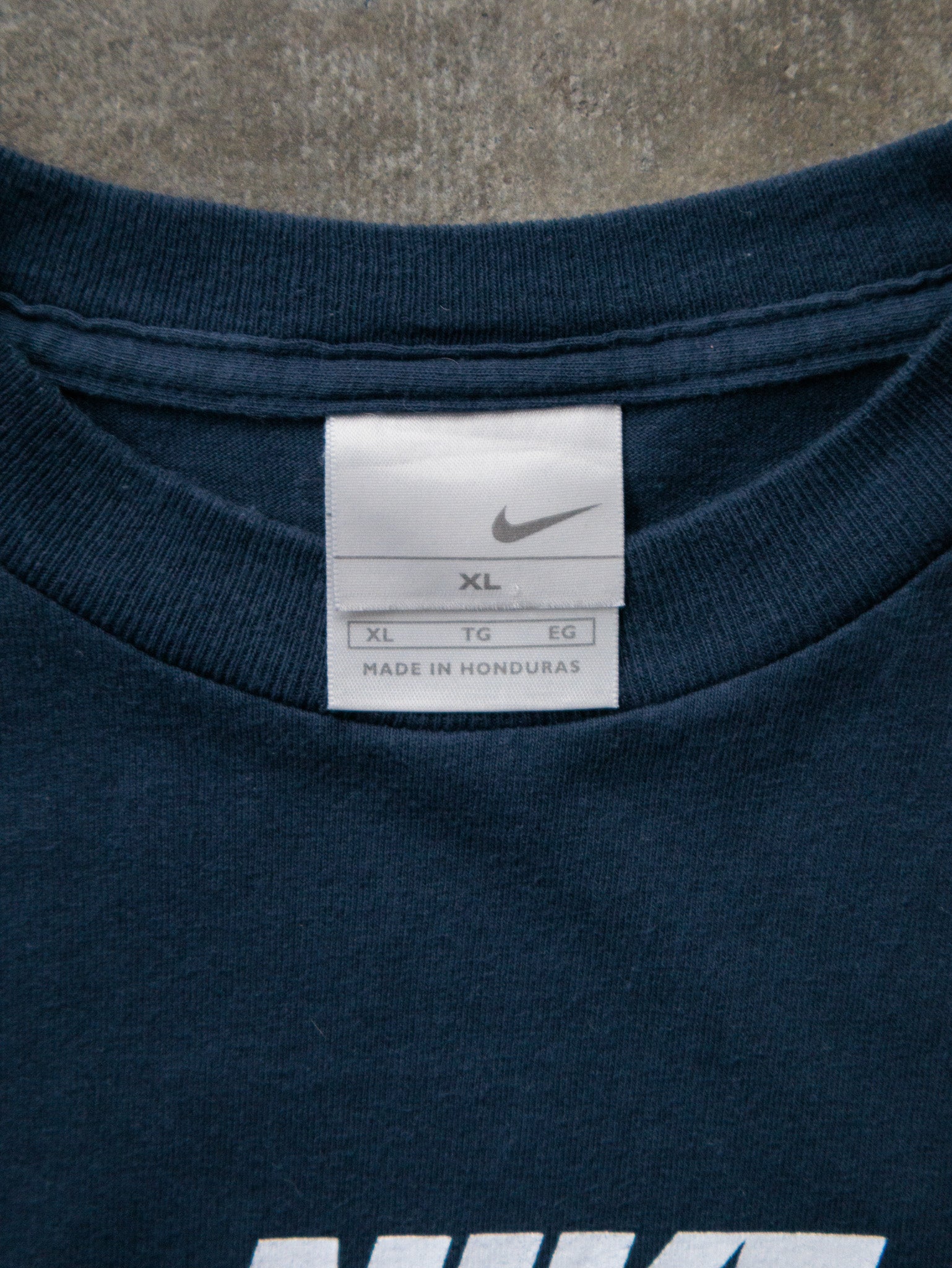 Vintage 00s Navy Nike Tee (XL)
