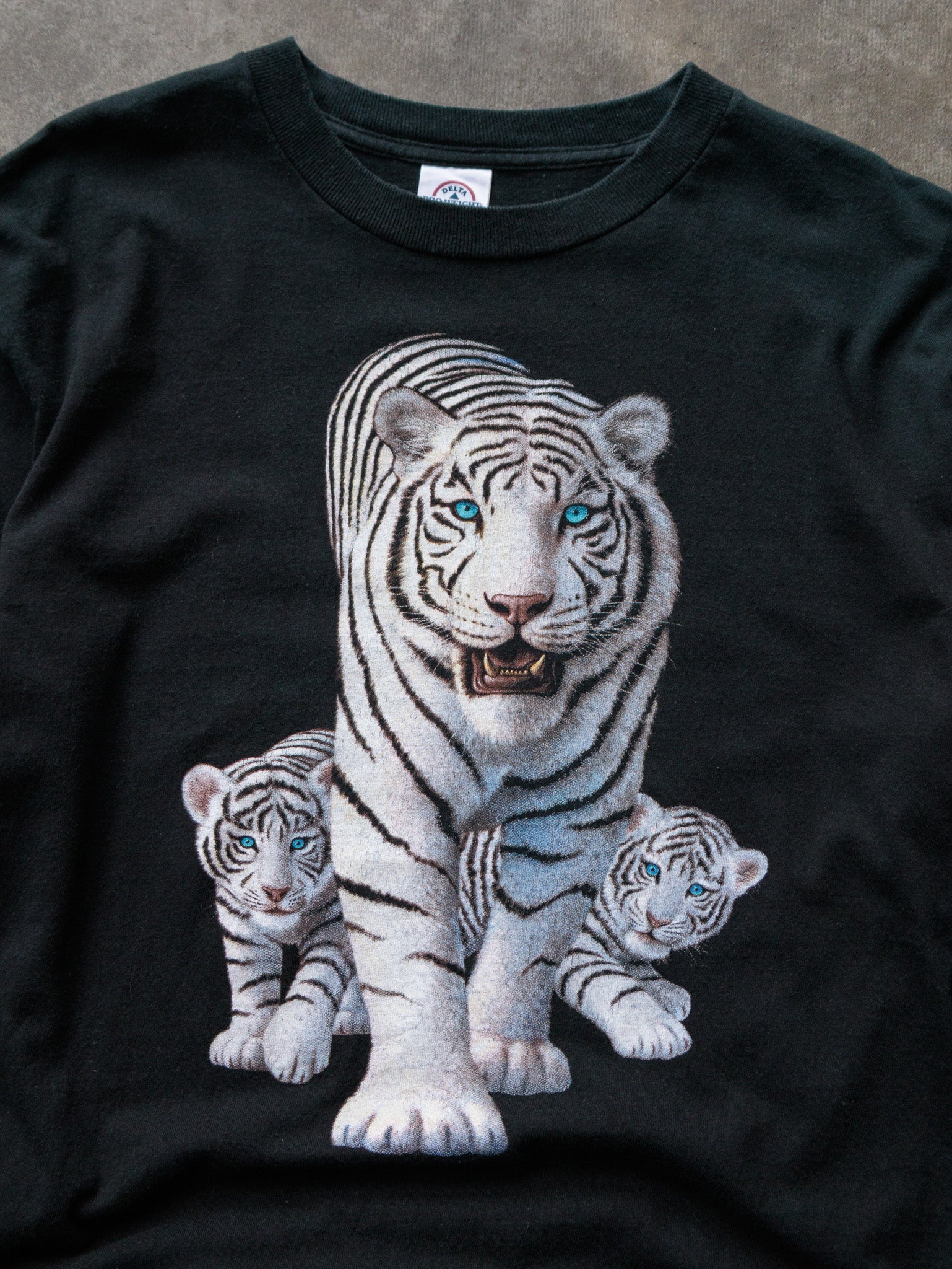 Vintage 90s Black White Tiger Long Sleeve Tee (L)