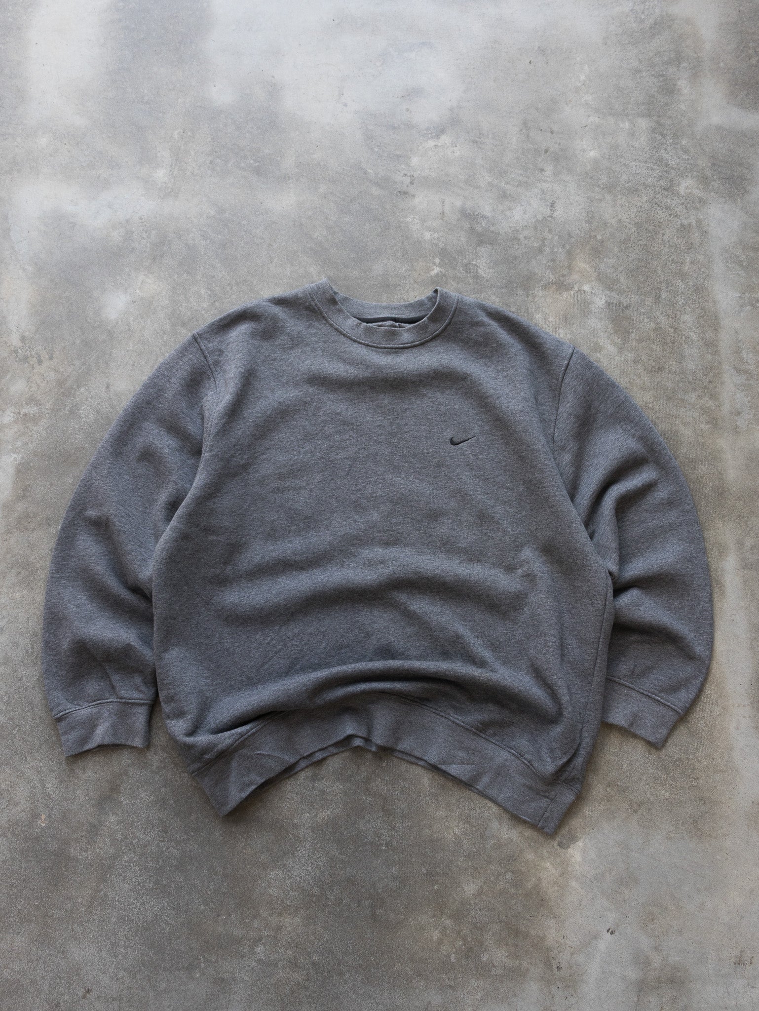 Vintage Grey Nike Sweatshirt (2XL)