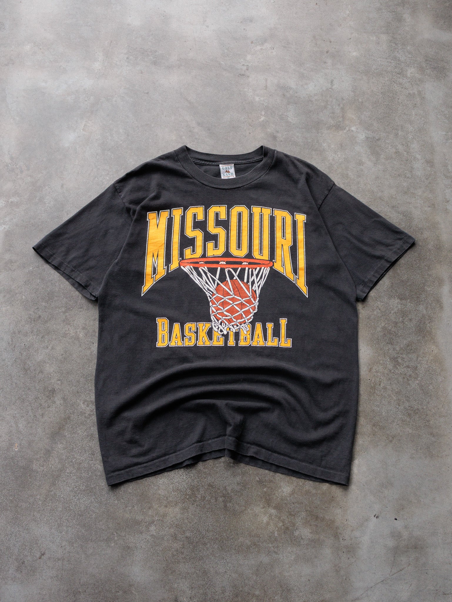 Vintage 90s Black Missouri Basketball Tee (XL)