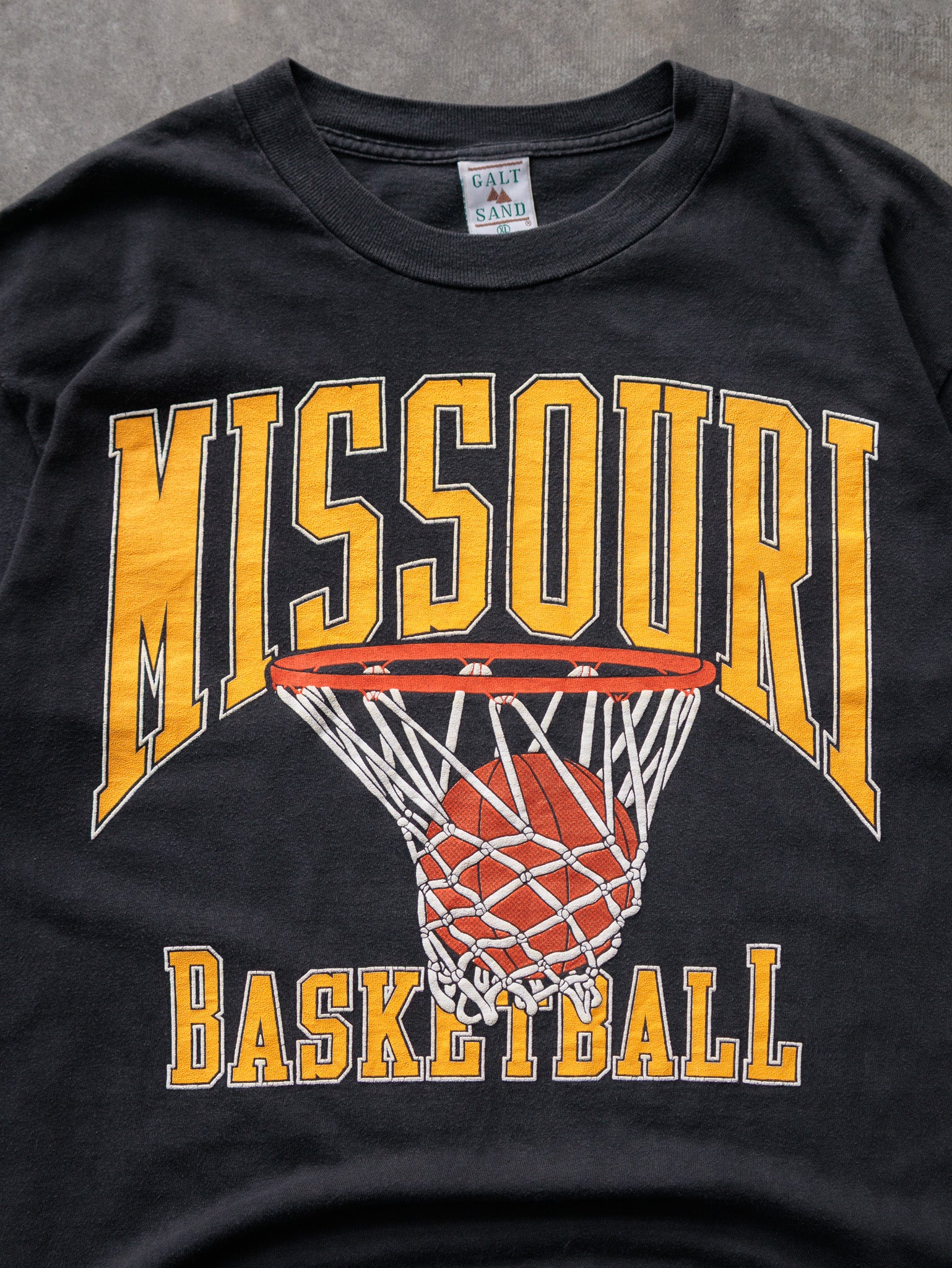 Vintage 90s Black Missouri Basketball Tee (XL)