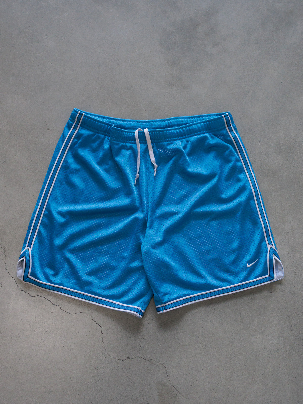 Vintage 00s Blue Nike Mesh Shorts (Women's M)