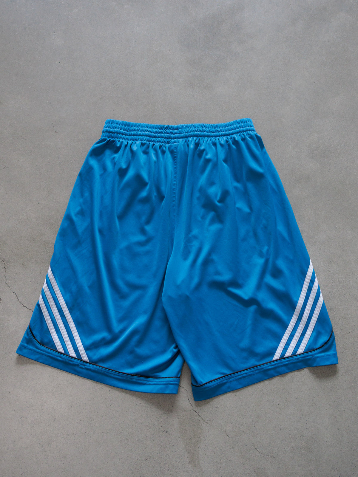Vintage 00s Blue Adidas Shorts (M)