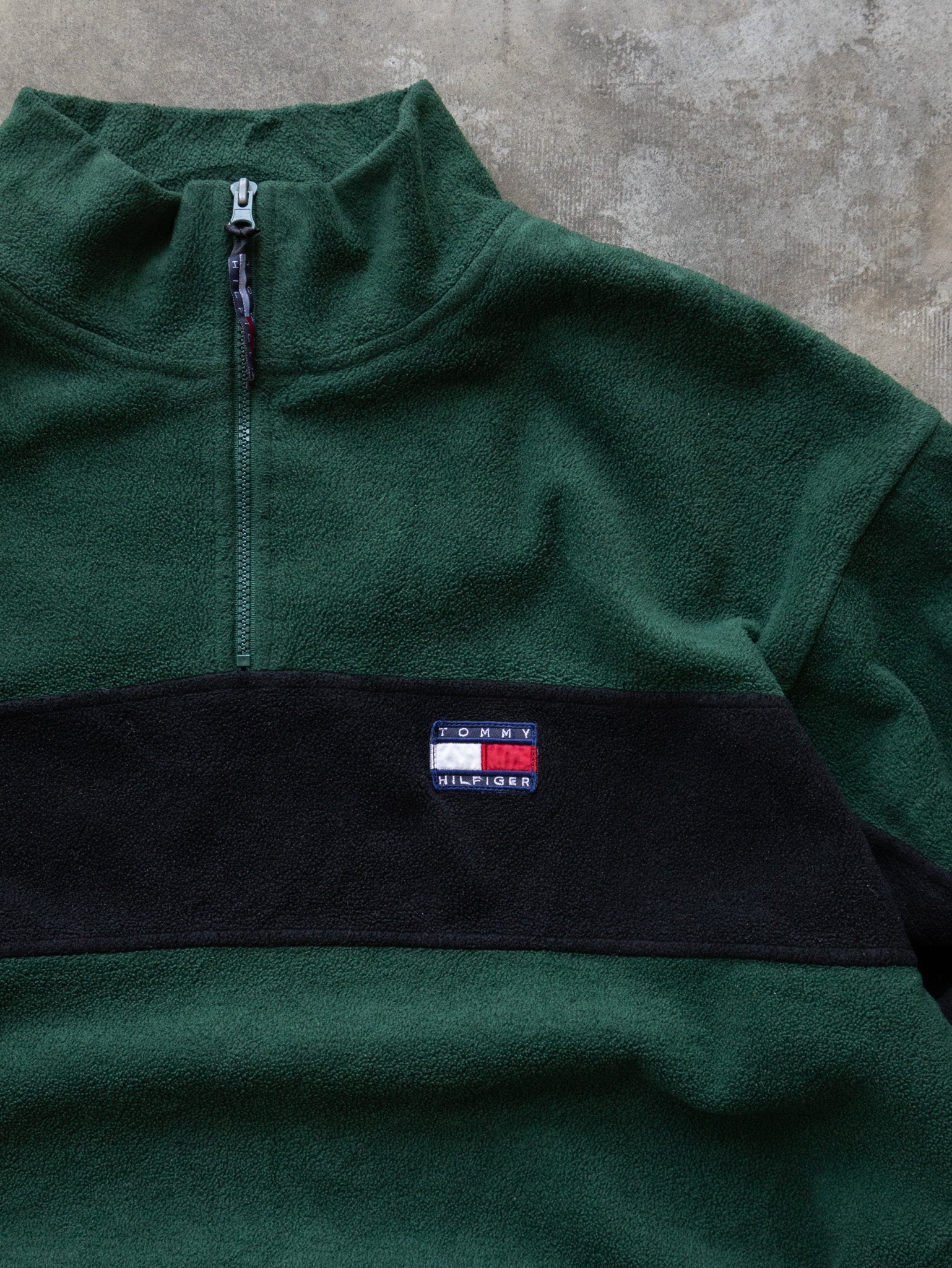 Vintage 00s Green Tommy Hilfiger Fleece (L)