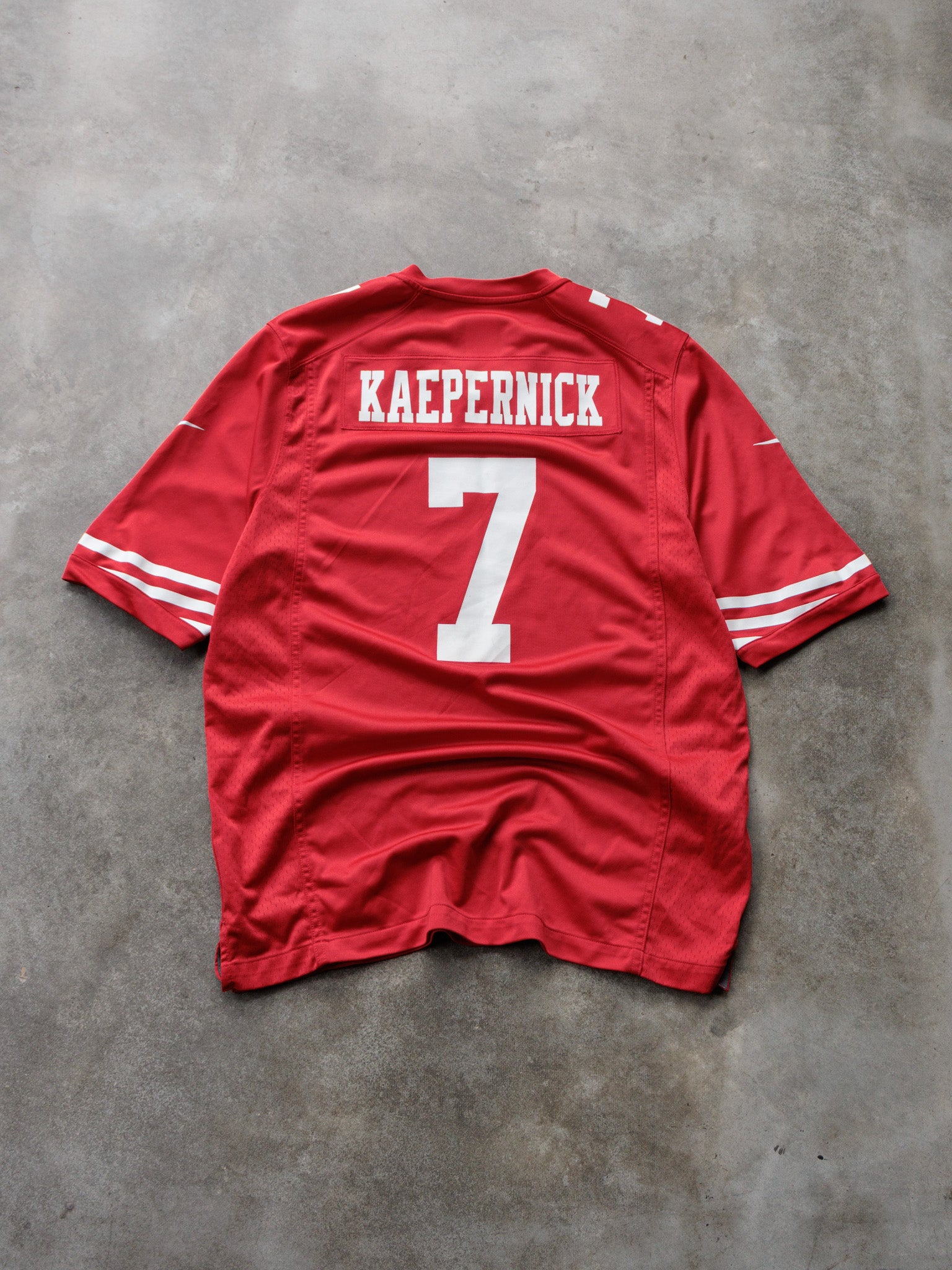 Red Nike San Francisco 49ers Kaepernick Jersey (L)
