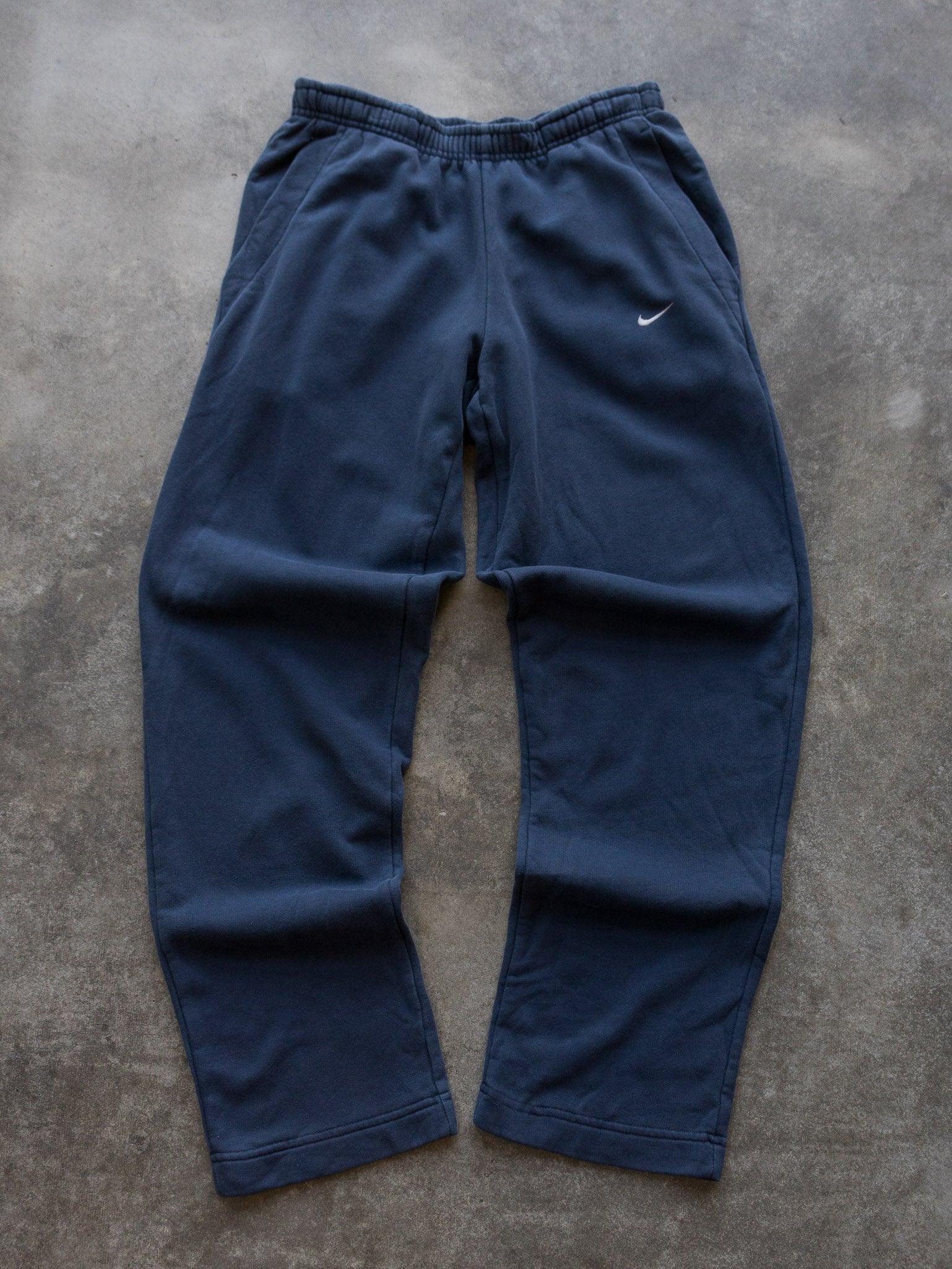 Vintage 00s Navy Nike Sweatpants (S)