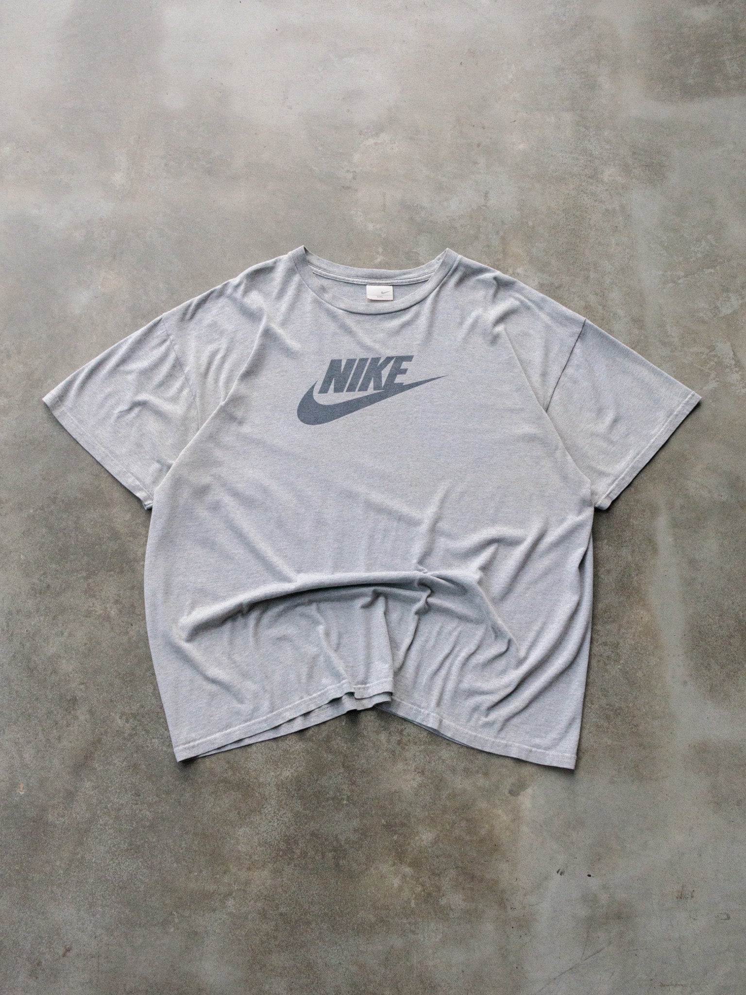 Vintage Grey Nike Tee (2XL)