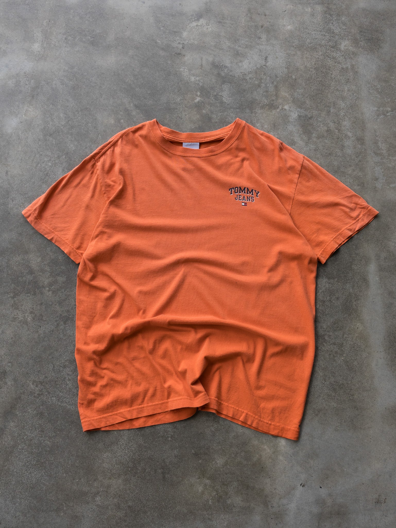 Vintage 00s Orange Tommy Jeans Spell Out Tee (M)