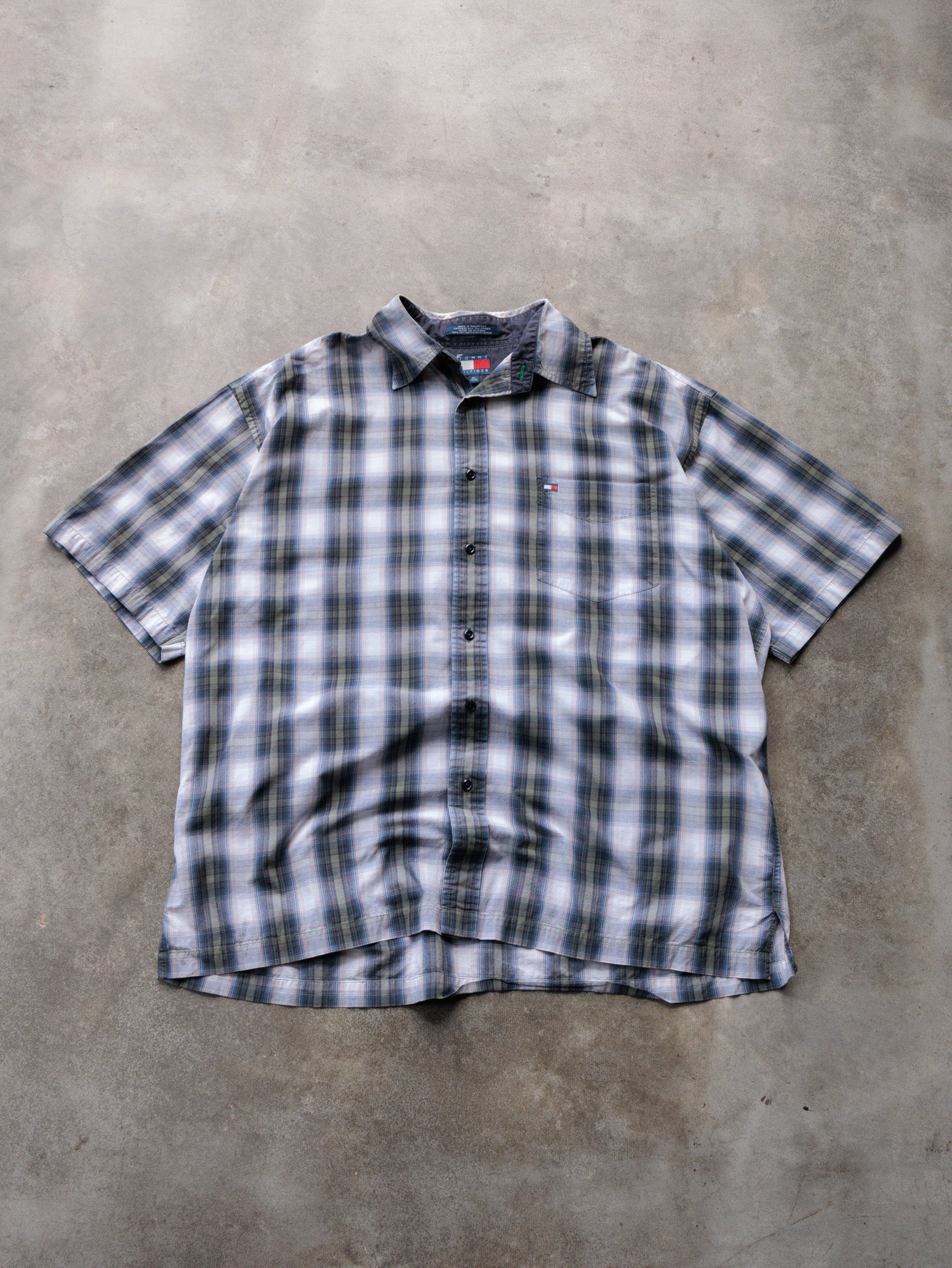 Vintage 00s Blue Plaid Tommy Hilfiger Short Sleeve Shirt (XL)