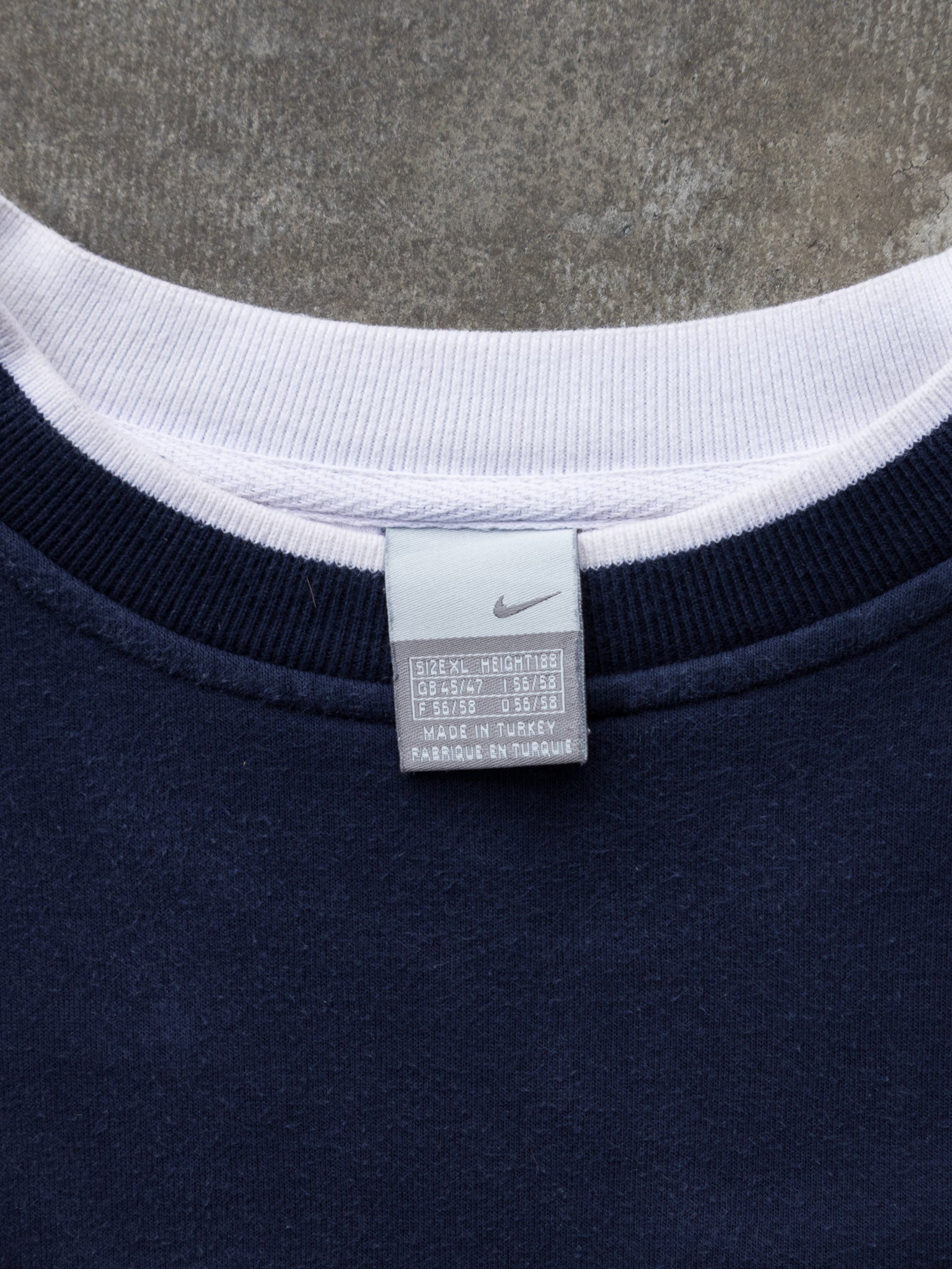 Vintage 00s Navy Nike Center Swoosh Sweatshirt (XL)