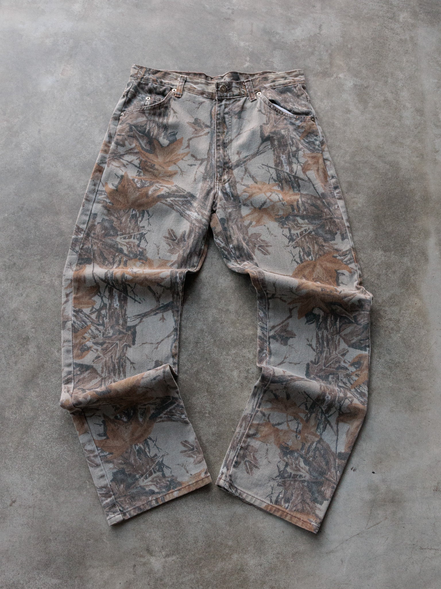 Vintage 90s Brown Realtree Camo Duxbak Pants (W32)