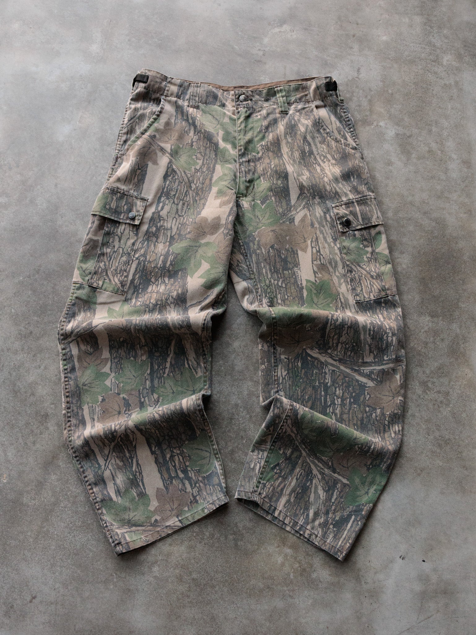Vintage Green Trebark Winchester Cargo Pants (L)