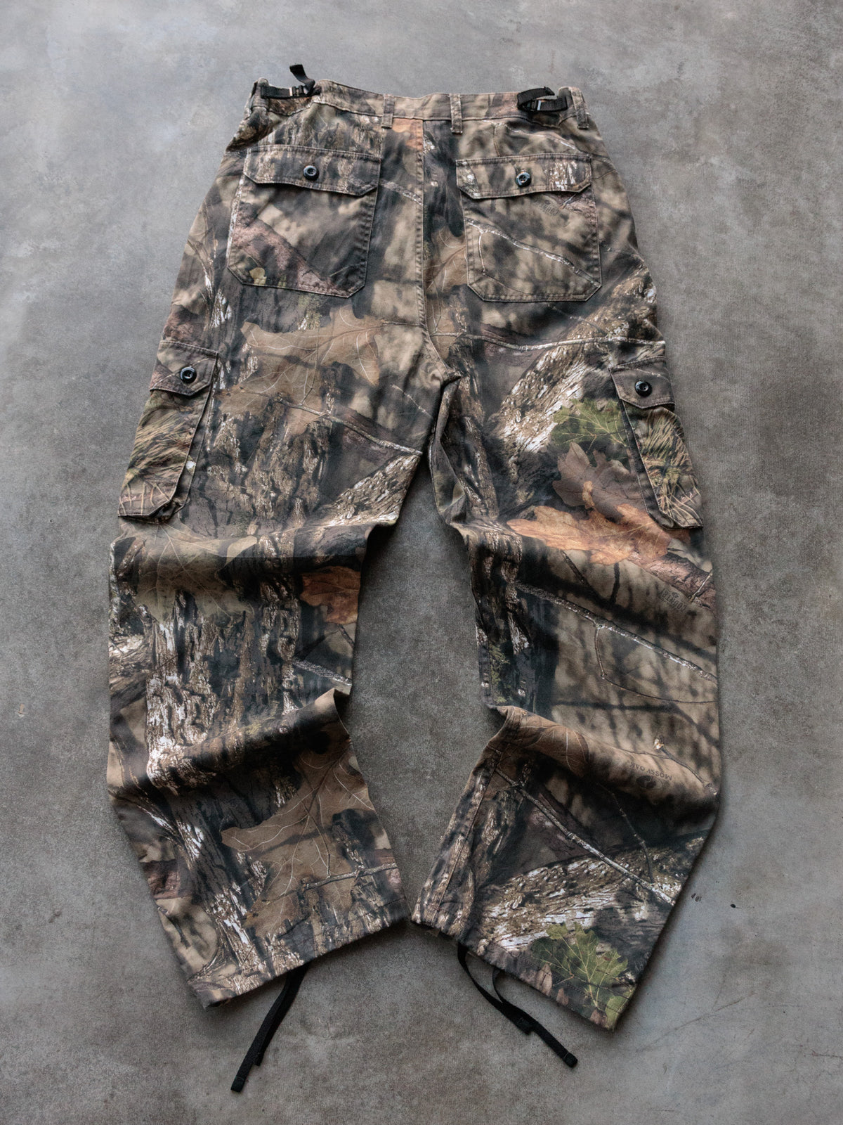 Brown Camo Walls Cargo Pants (L)
