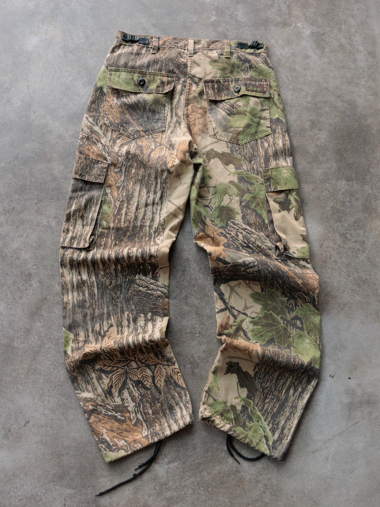 Vintage 90s Brown Realtree Camo Liberty Cargo Pants (S)