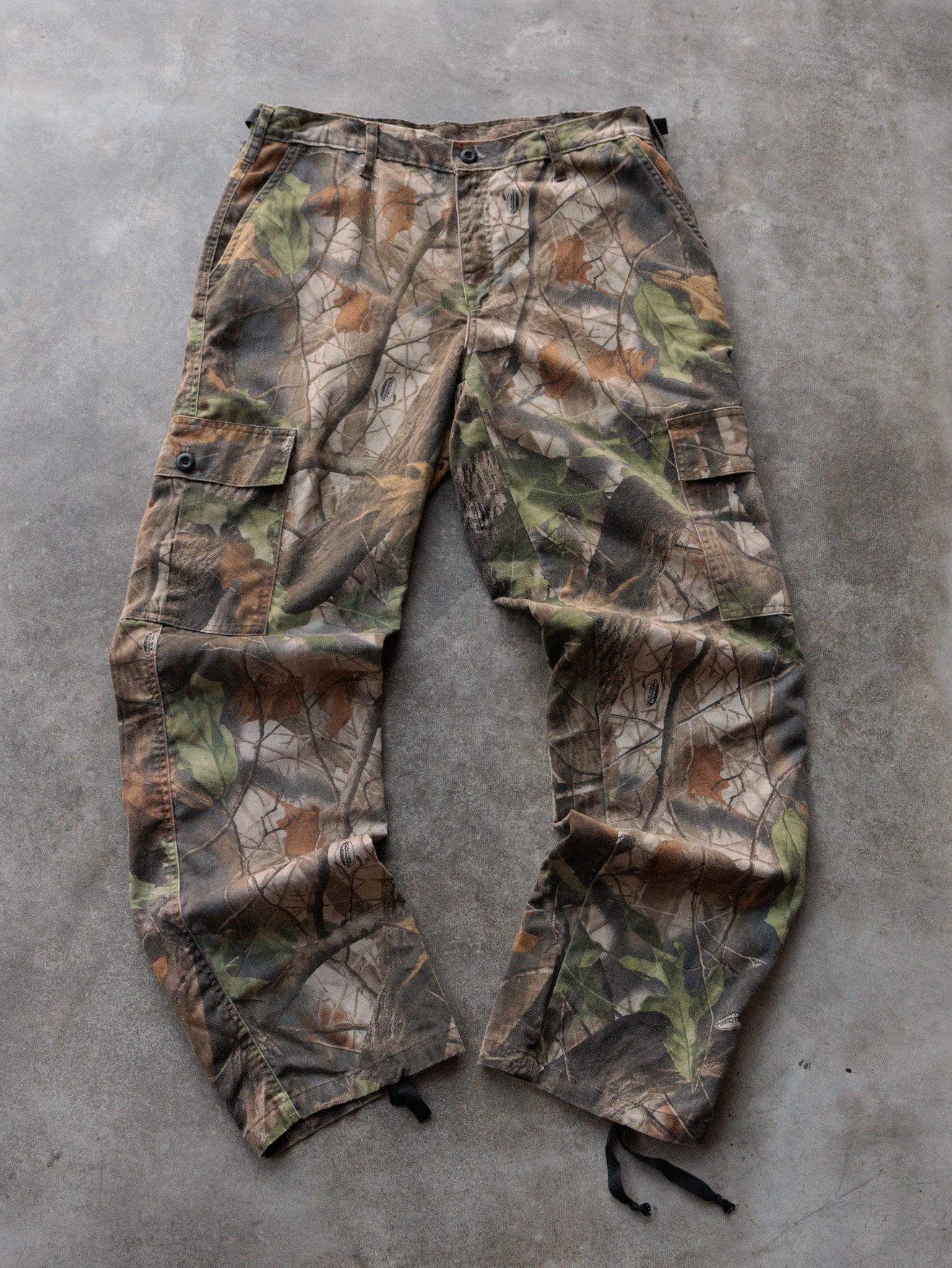 Vintage 00s Camo Cargo Pants (L)