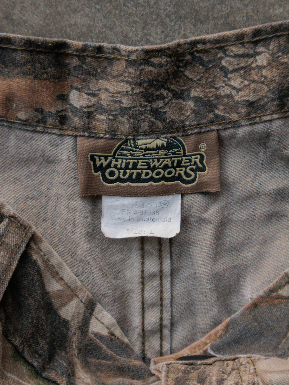 Vintage 00s Camo Cargo Pants (L)