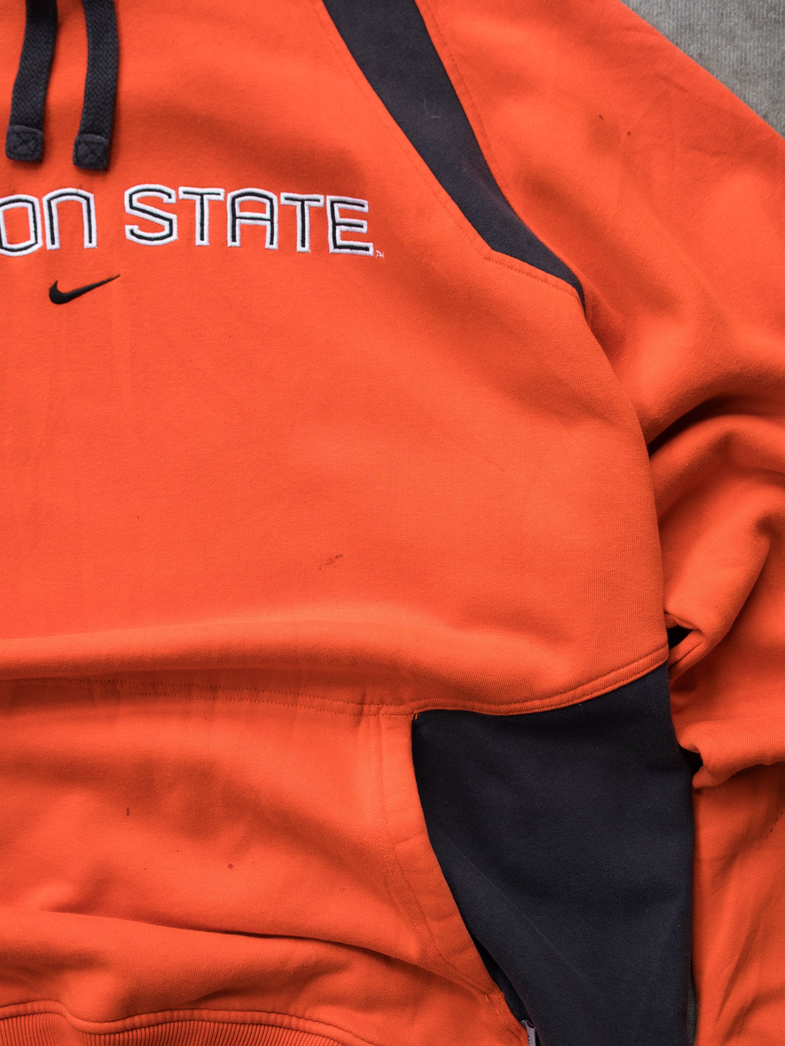Vintage 00s Nike Oregon State Hoodie (2XL)