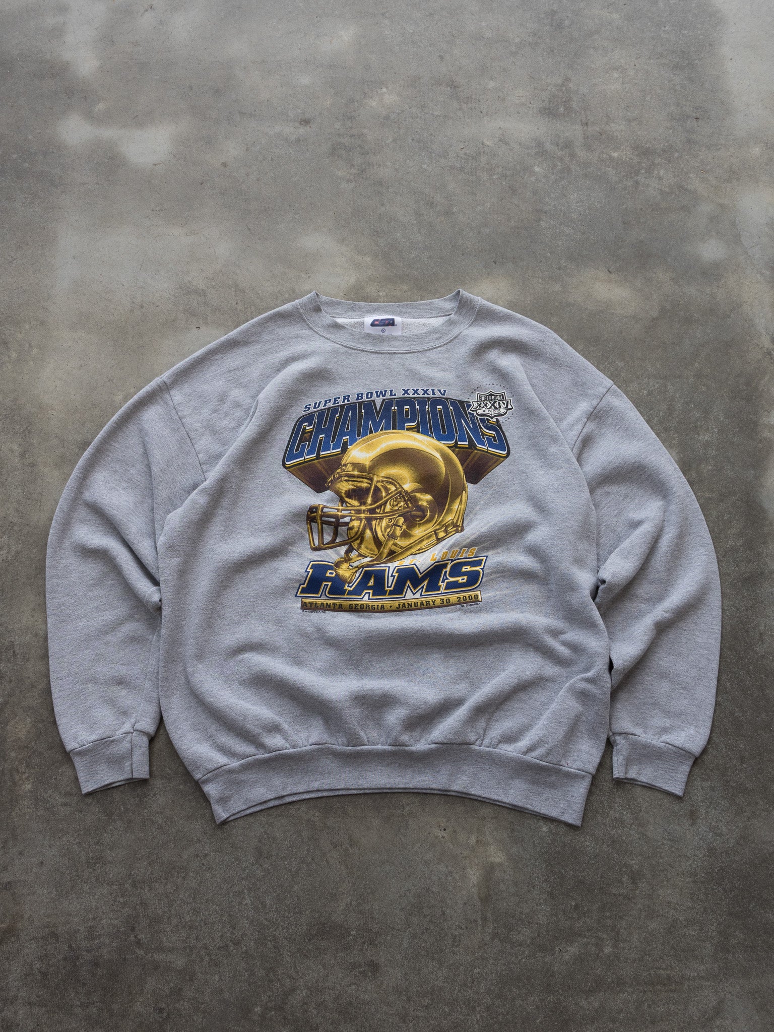 Vintage 2000 St. Louis Rams Super Bowl Champions Sweatshirt (XL)