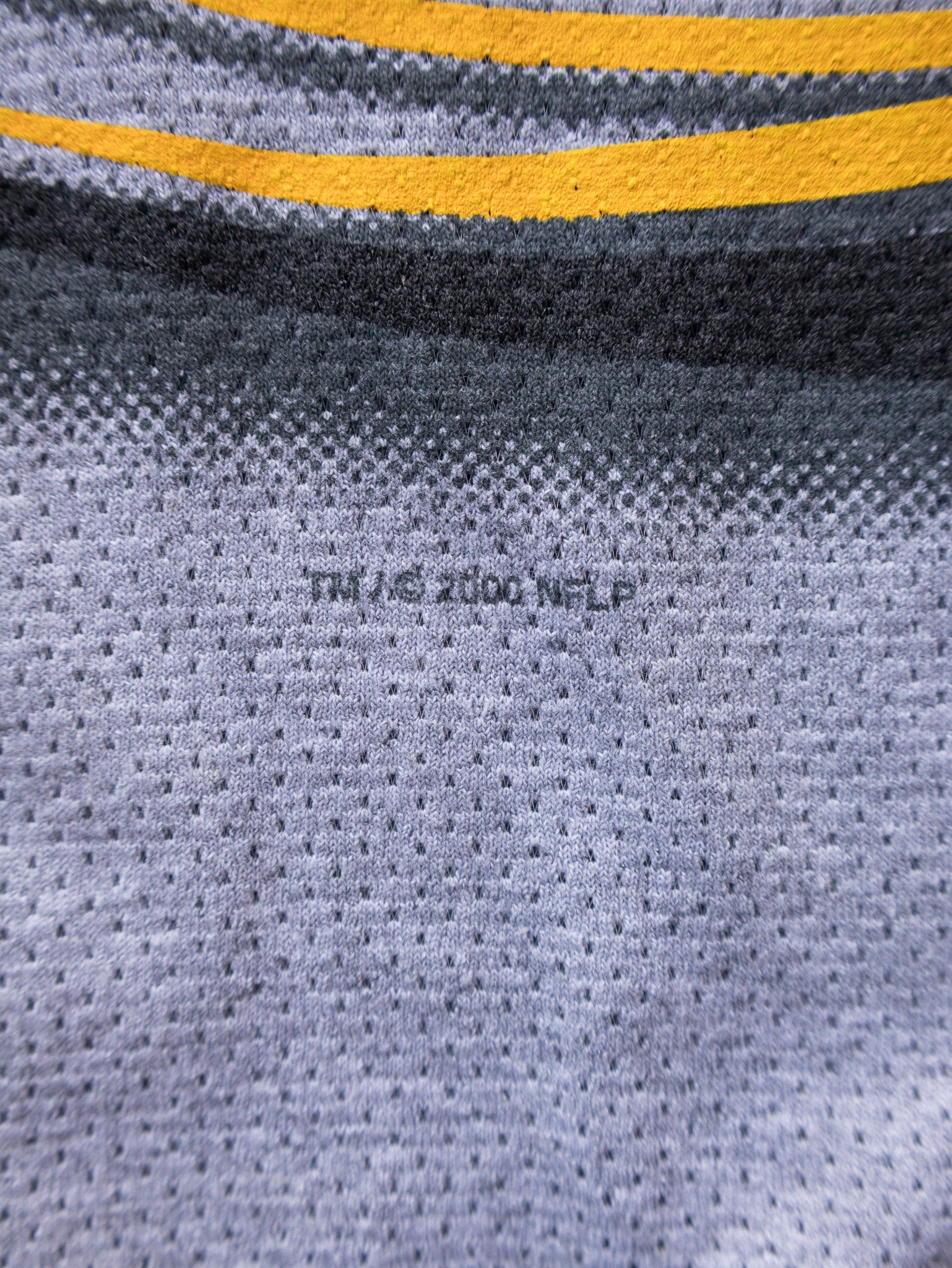 Vintage 2000 Grey Pittsburgh Steelers Mesh Tee (XL)