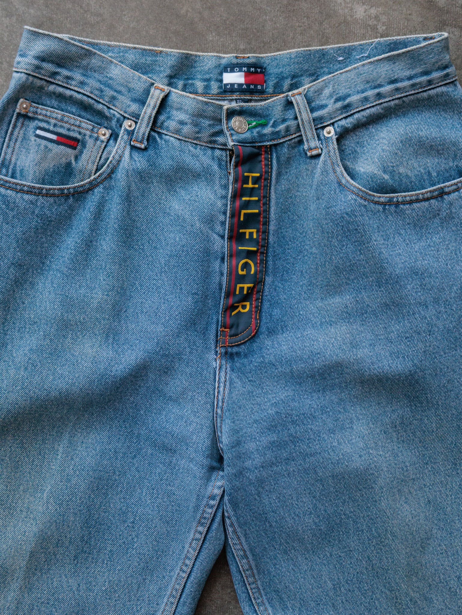 Vintage 90s Blue Tommy Hilfiger Jeans (W32)