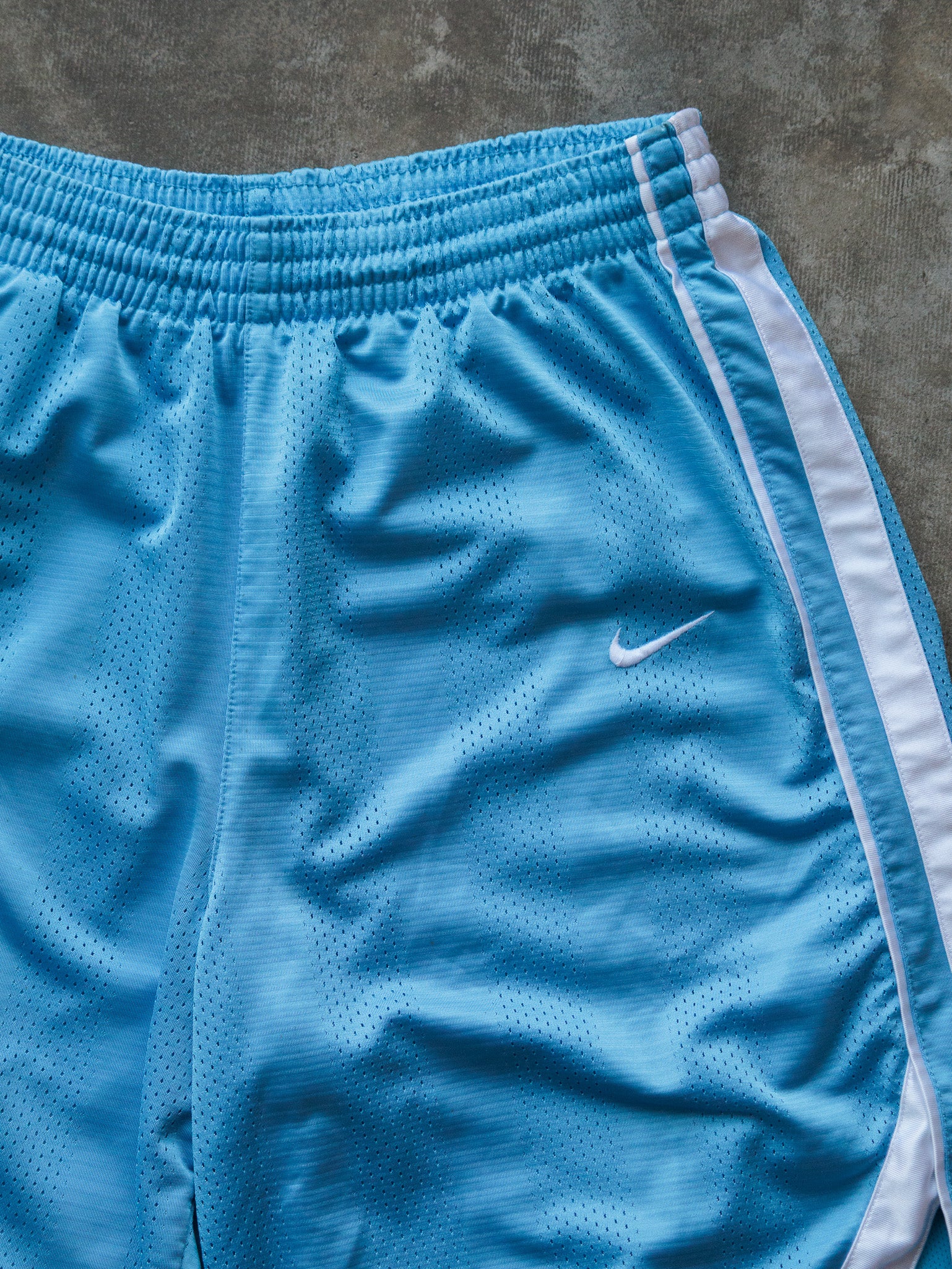 Vintage 00s Blue Nike Basketball Shorts (XL)