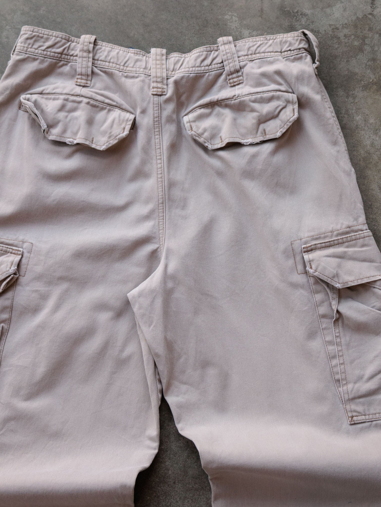Vintage 00s Beige Aeropostale Cargo Pants (W29)