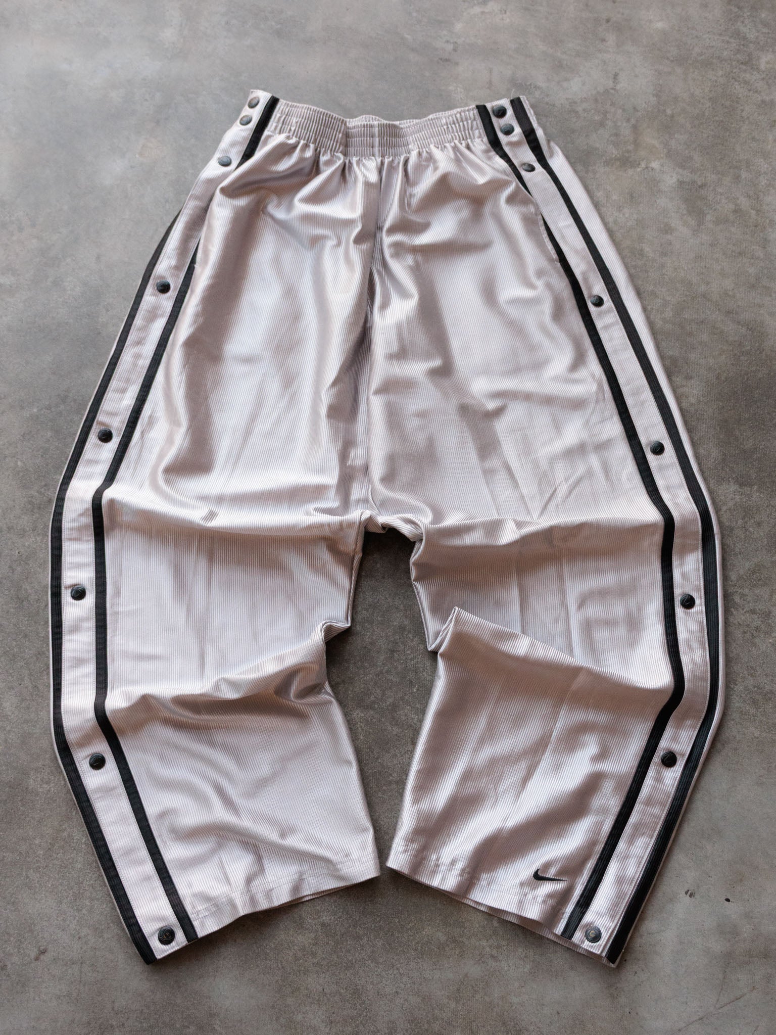 Vintage 00s Grey Nike Snap Track Pants (L)