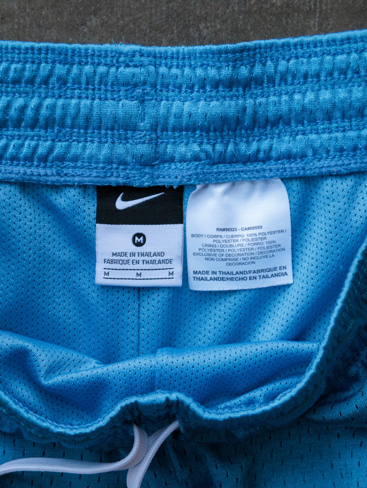 Vintage 00s Blue Nike Mesh Shorts (M)