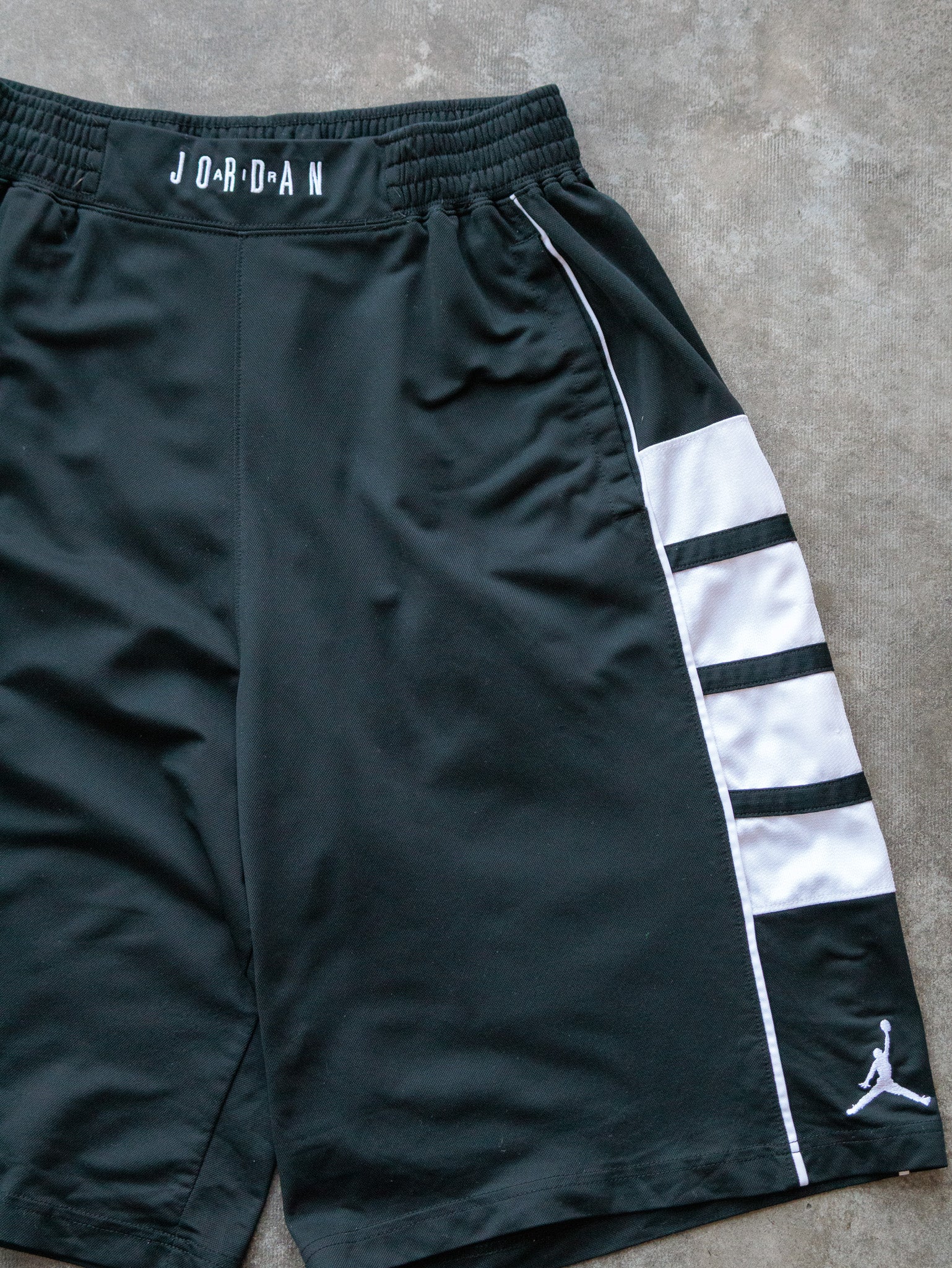 Vintage Green Jordan Basketball Shorts (L)