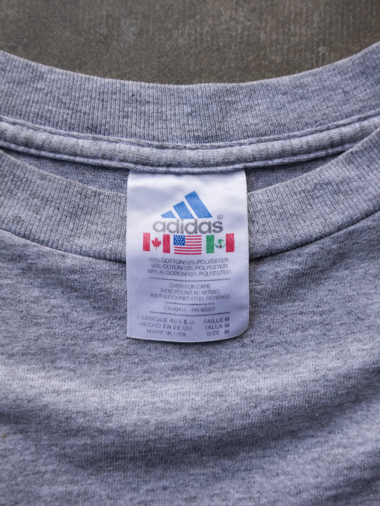 Vintage 90s Grey Adidas Tee (M)