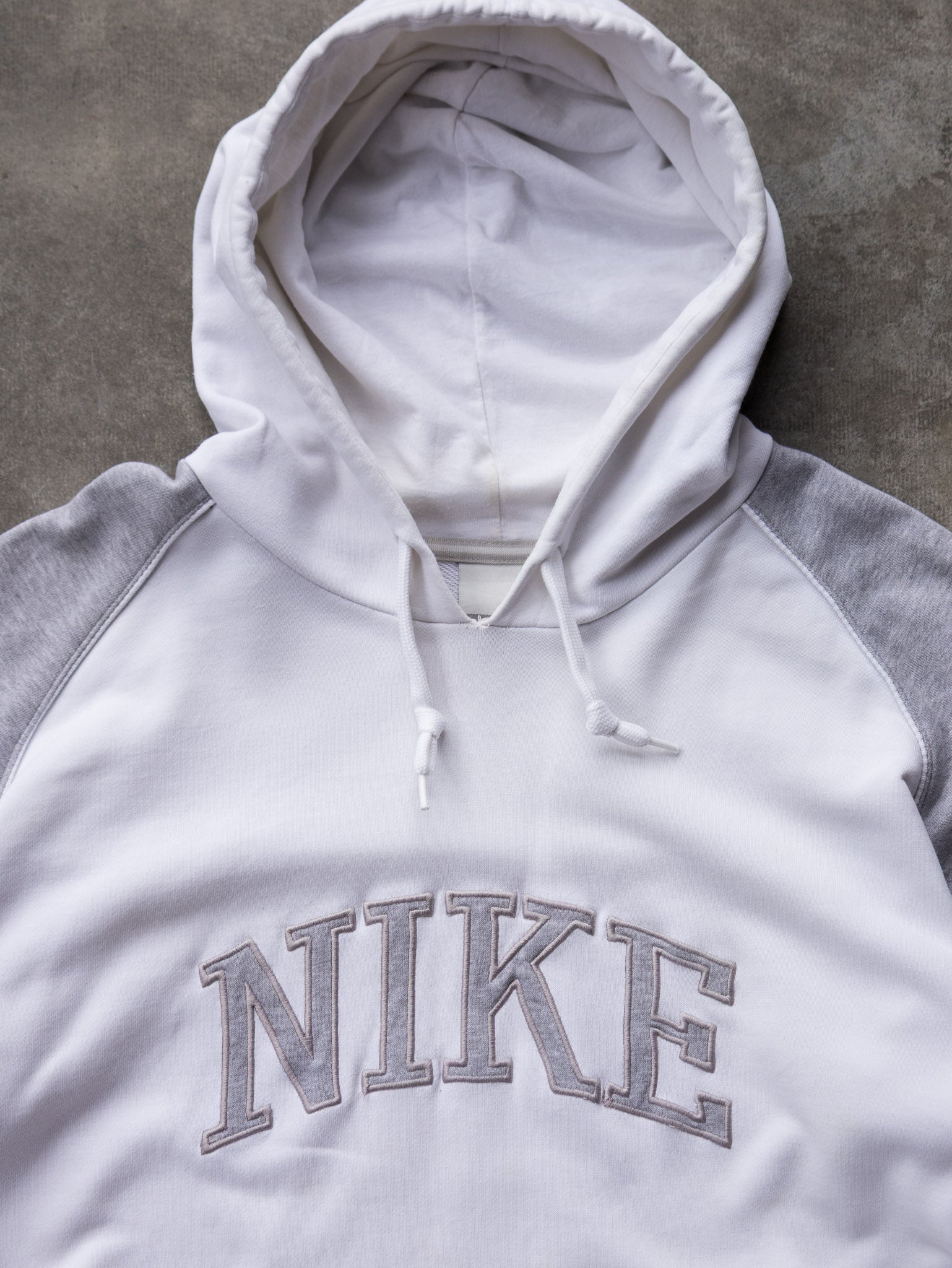 Vintage 00s White & Grey Nike Hoodie (XL)