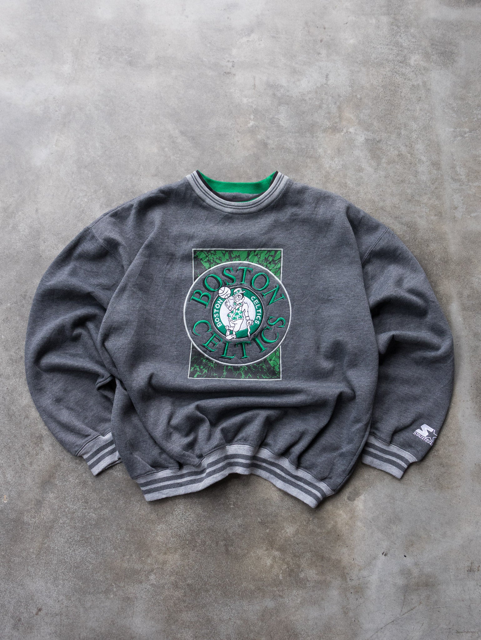 Vintage 90s Starter Boston Celtics Sweatshirt (XL)
