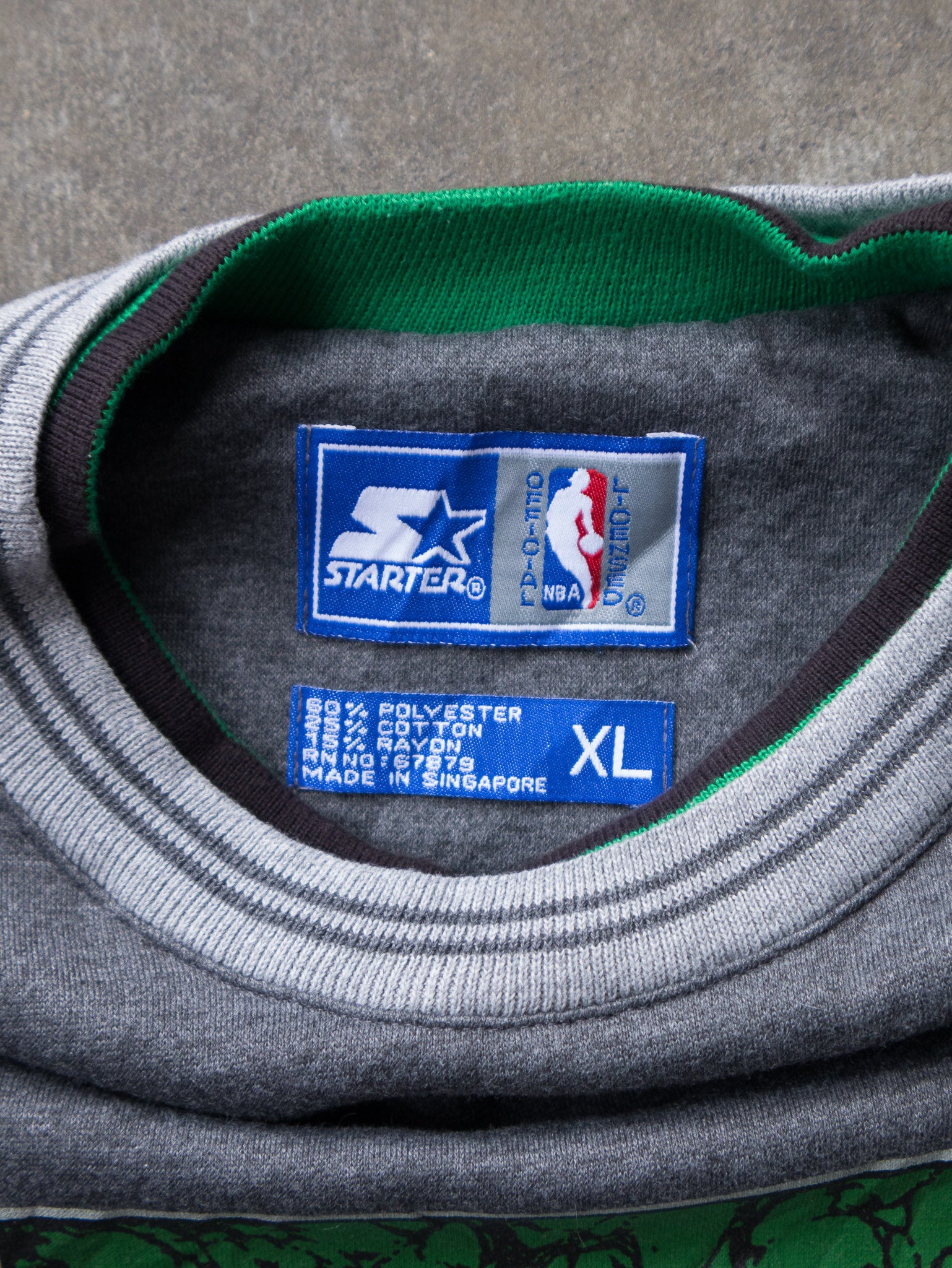 Vintage 90s Starter Boston Celtics Sweatshirt (XL)