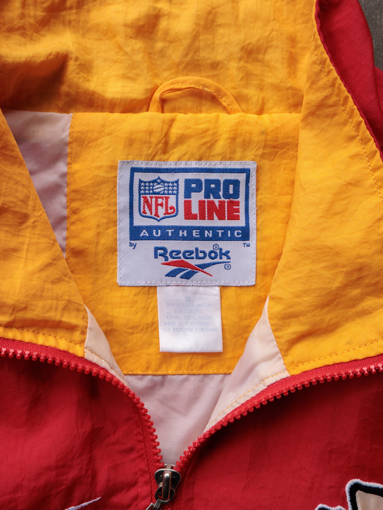 Vintage 90s Red Reebok Kansas City Chiefs Colourblock Windbreaker (XL)