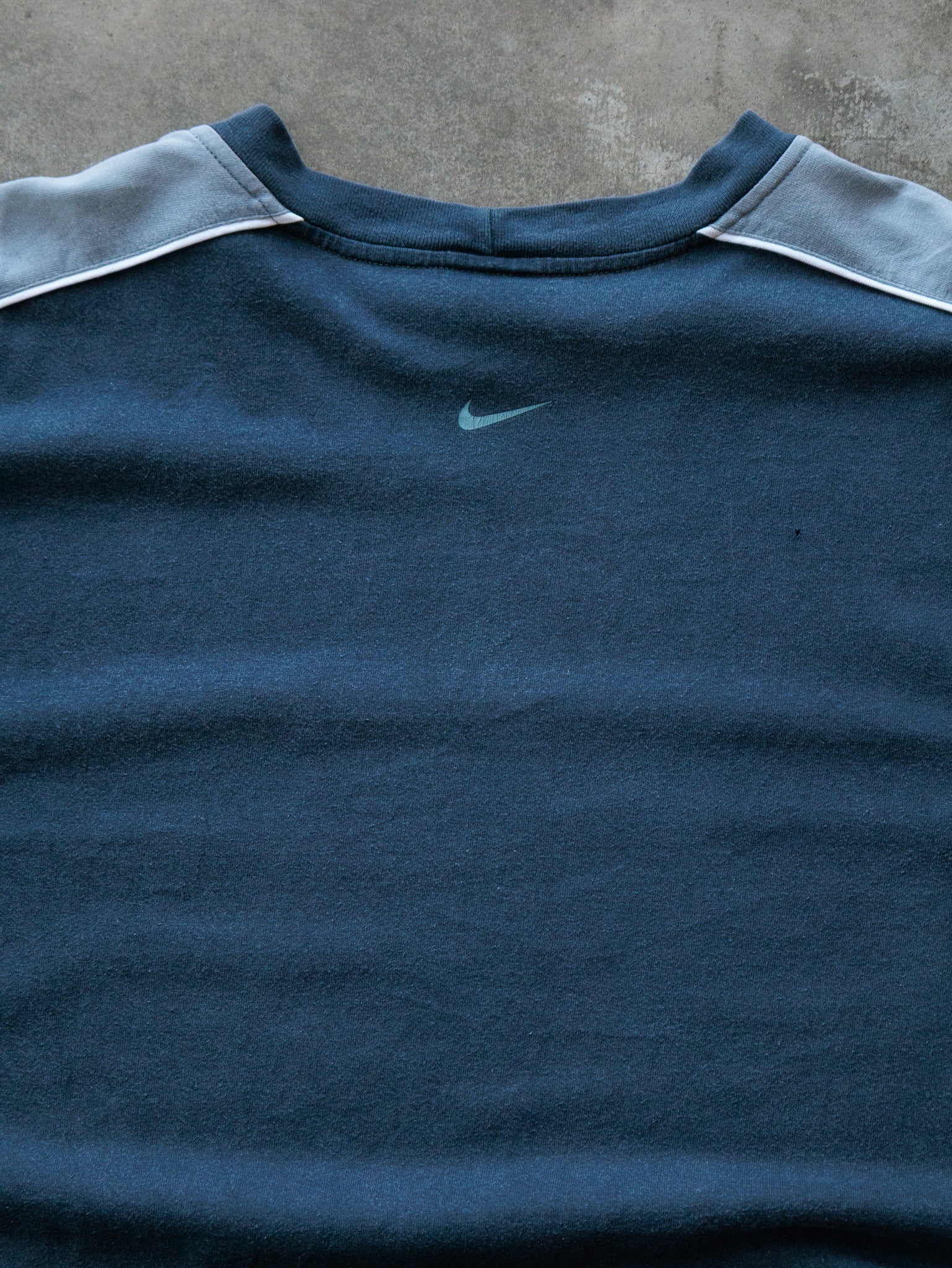 Vintage 00s Navy Nike Long Sleeve (XL)