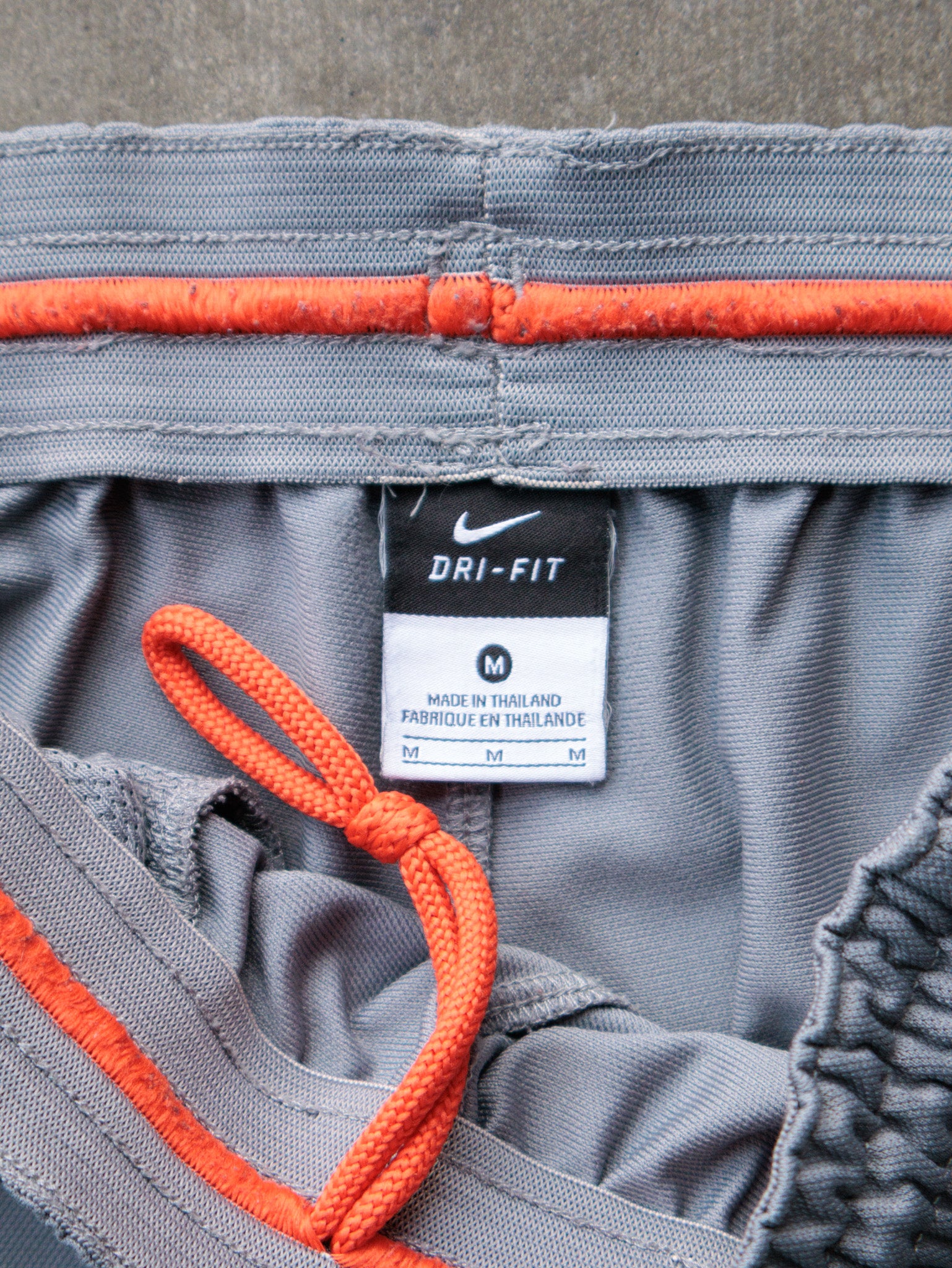 Vintage Grey Nike Elite Basketball Shorts (M)