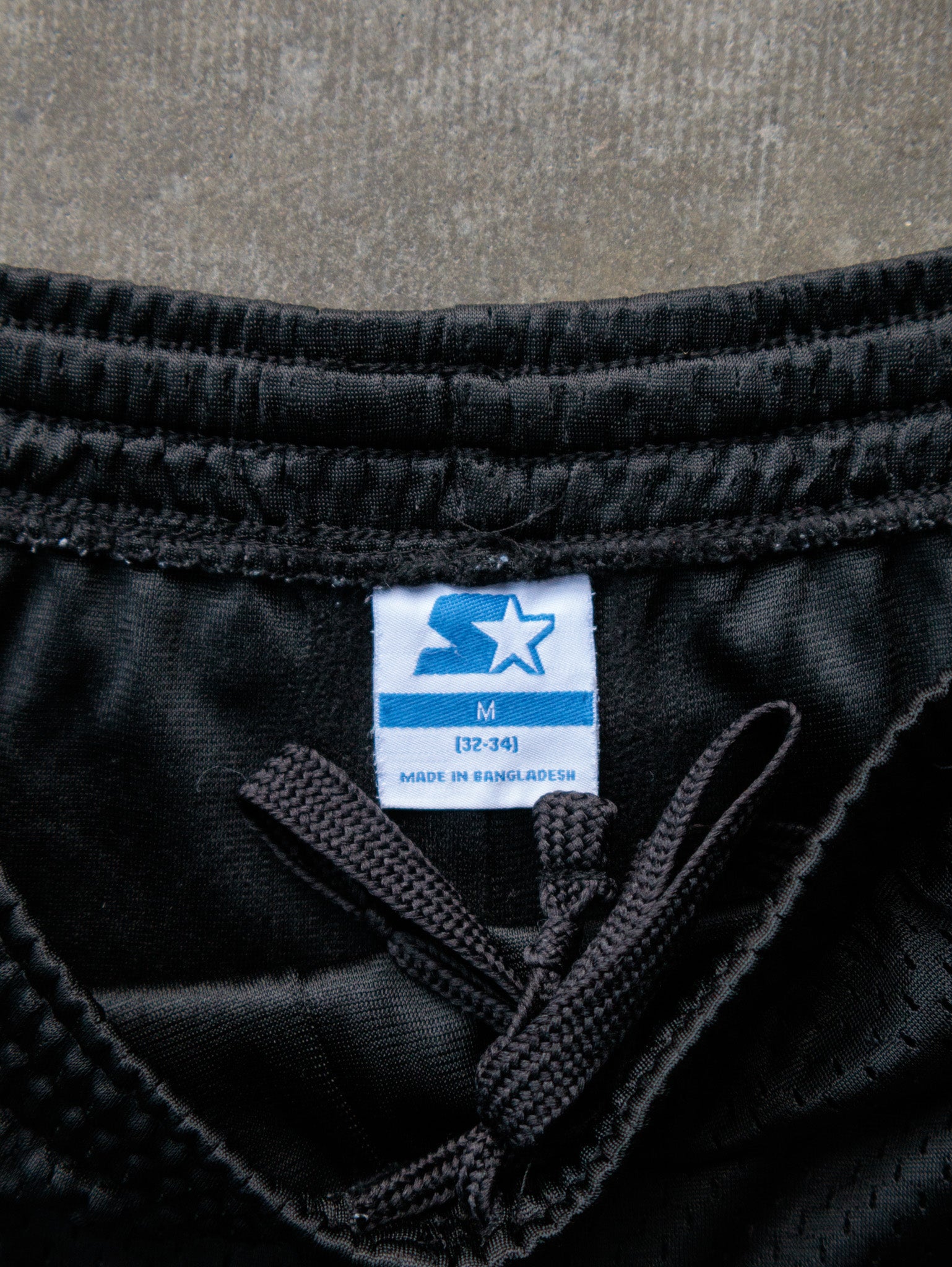 Vintage Black Starter Mesh Shorts (M)