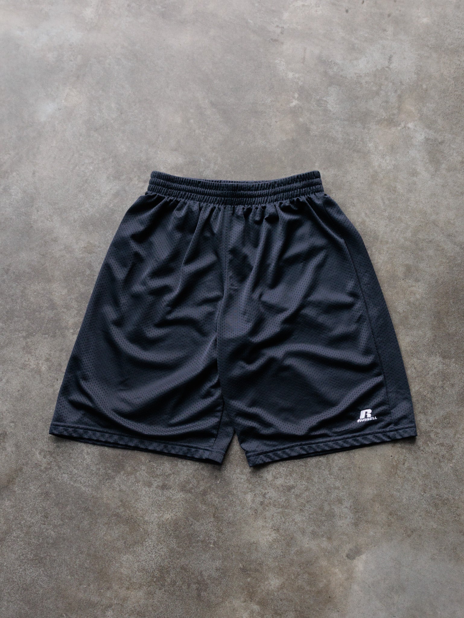 Vintage 00s Black Russell Athletic Mesh Shorts (18-20Y)