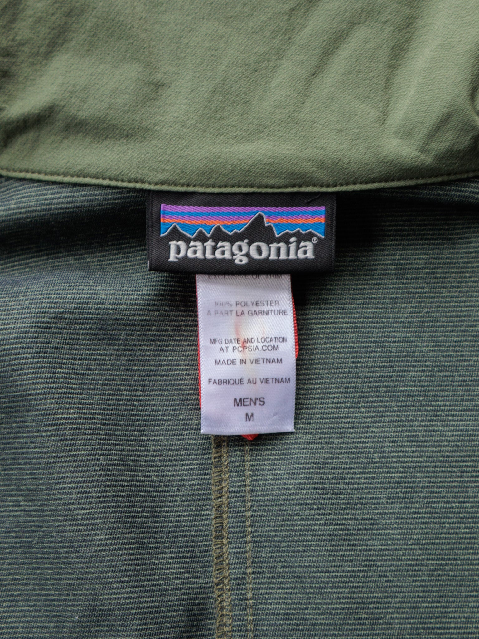 Vintage Green Patagonia Jacket (M)