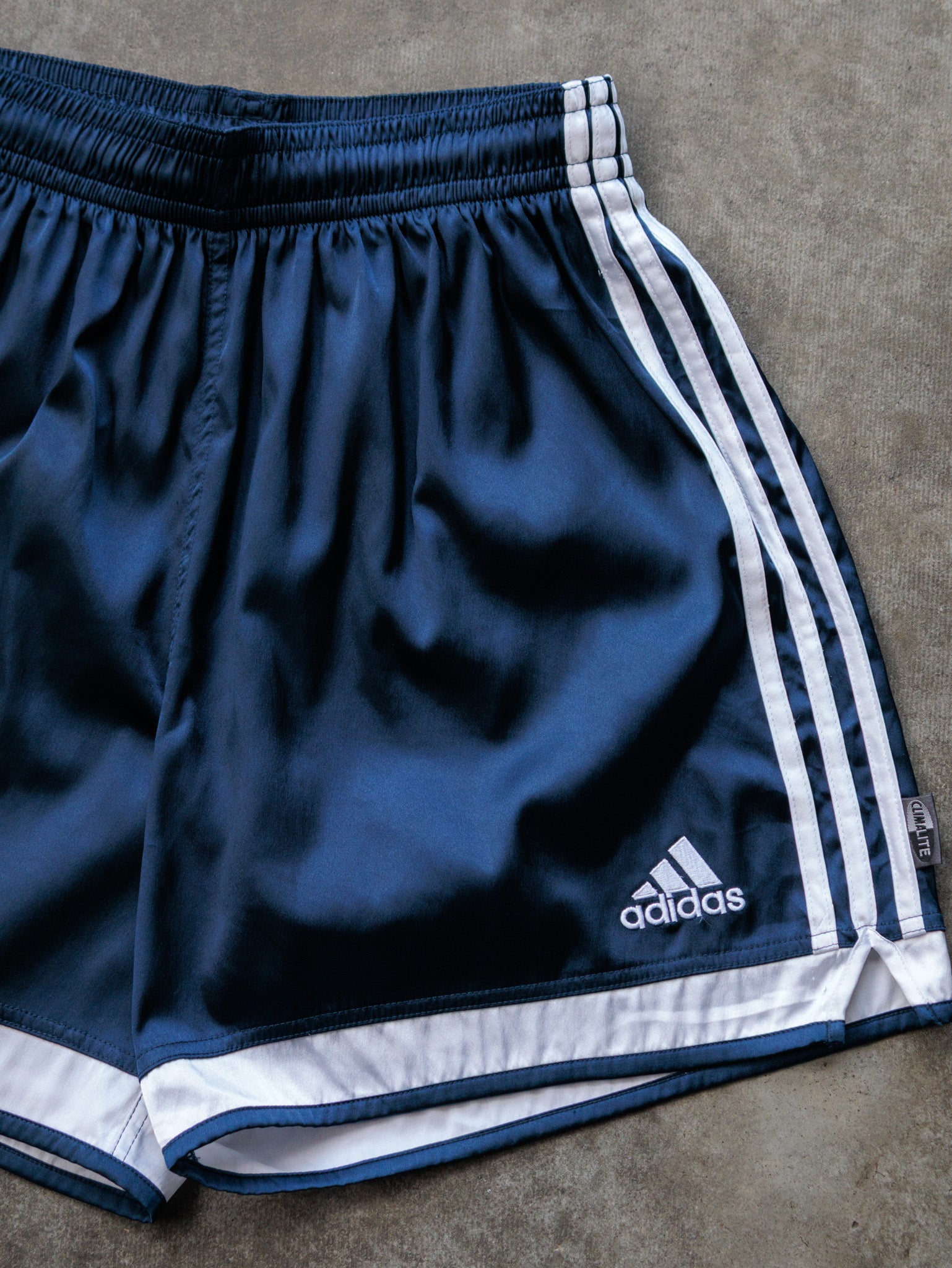 Vintage 00s Navy Adidas Shorts (L)