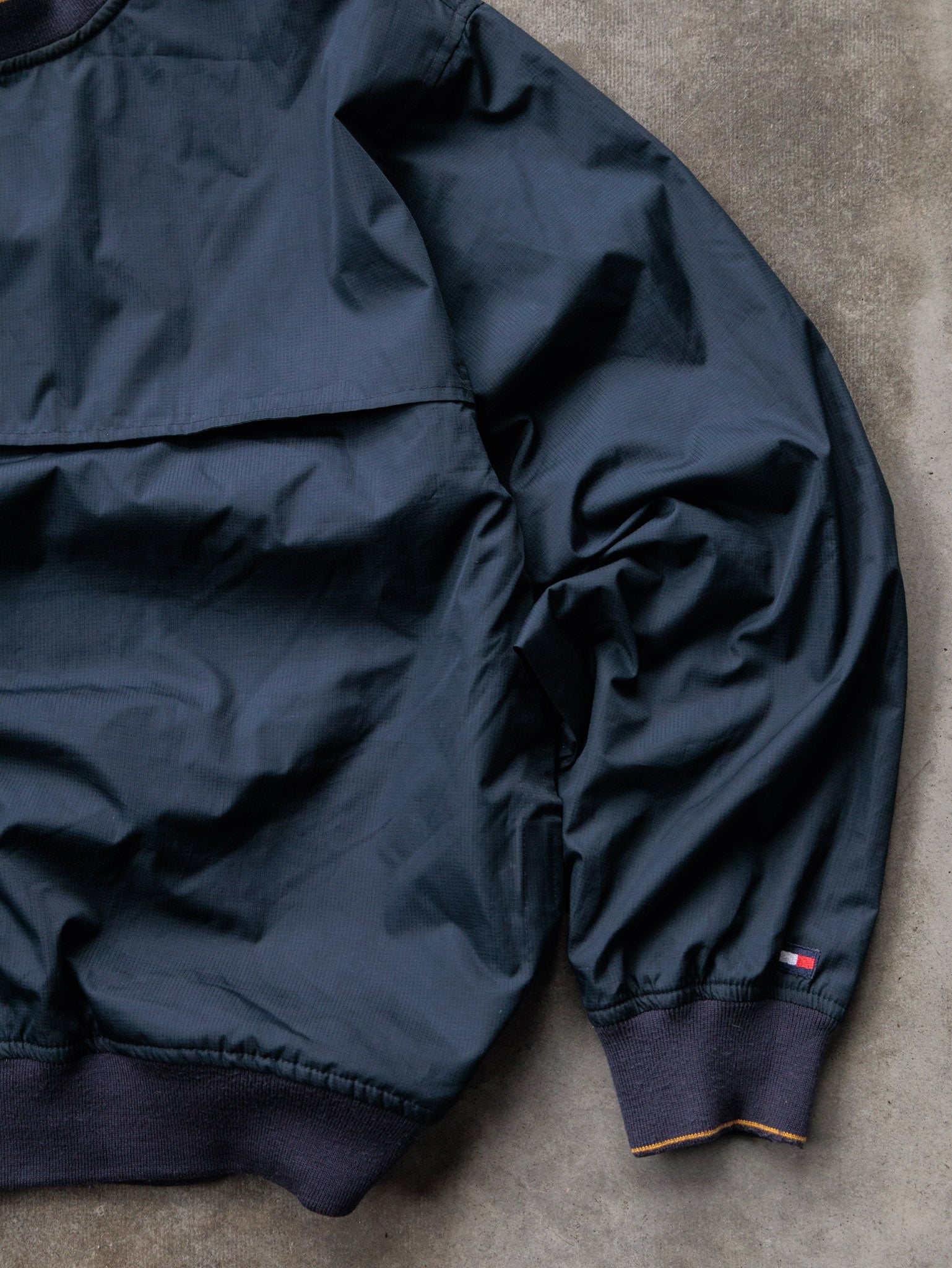 Vintage 90s Navy Tommy Hilfiger Windbreaker (-)