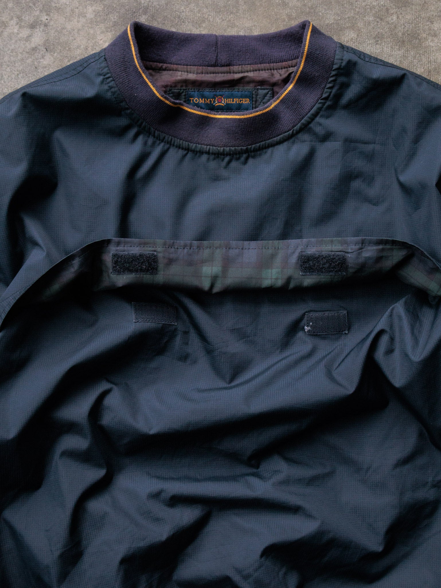 Vintage 90s Navy Tommy Hilfiger Windbreaker (-)