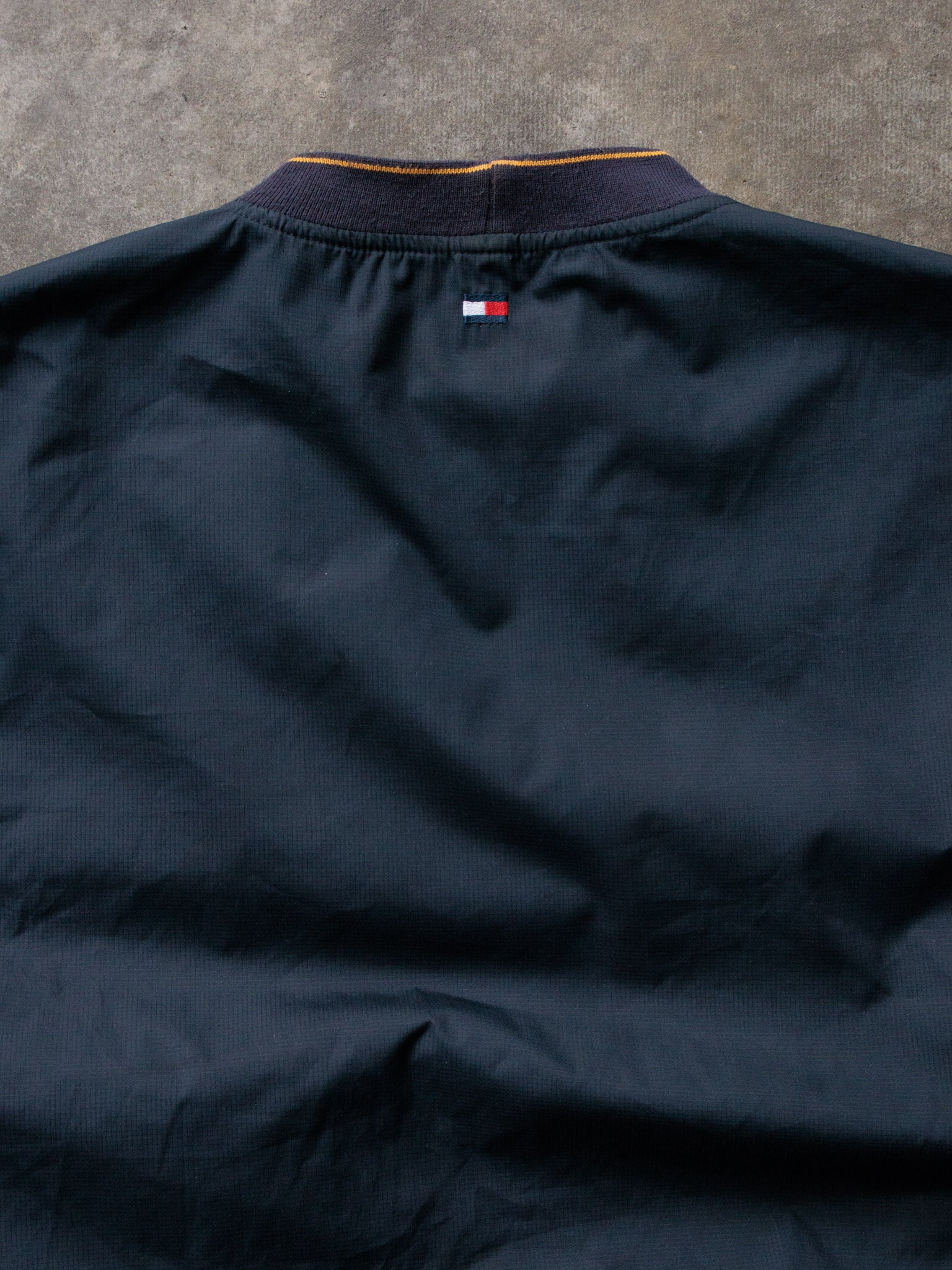 Vintage 90s Navy Tommy Hilfiger Windbreaker (-)