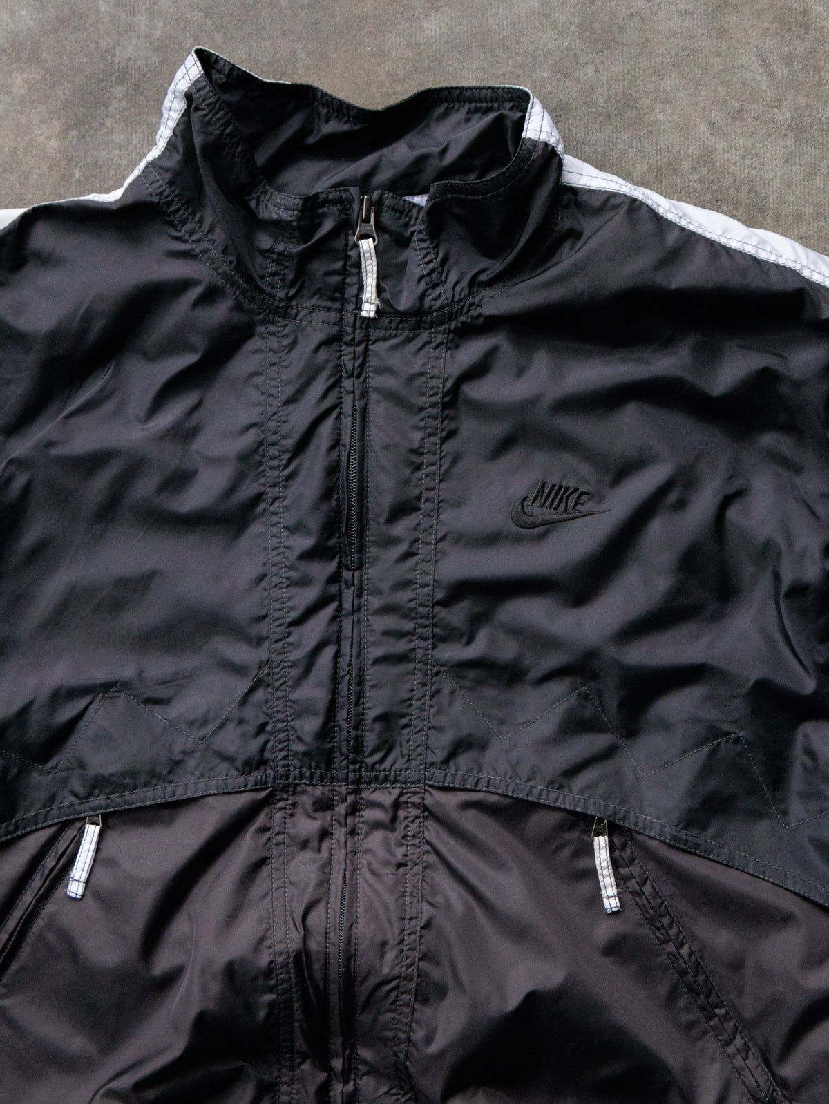 Vintage 00s Black Nike Jacket (Women's M)