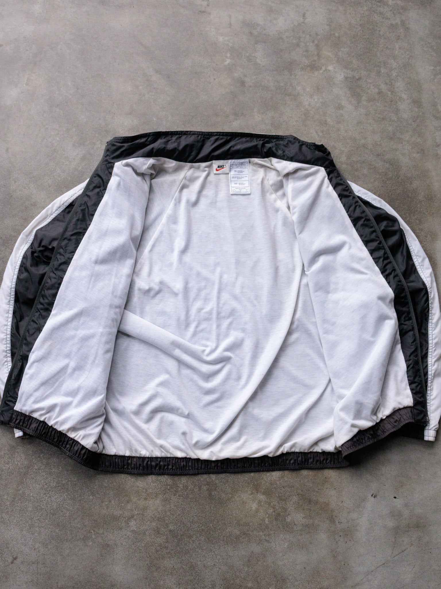 Vintage 00s Black Nike Jacket (Women's M)